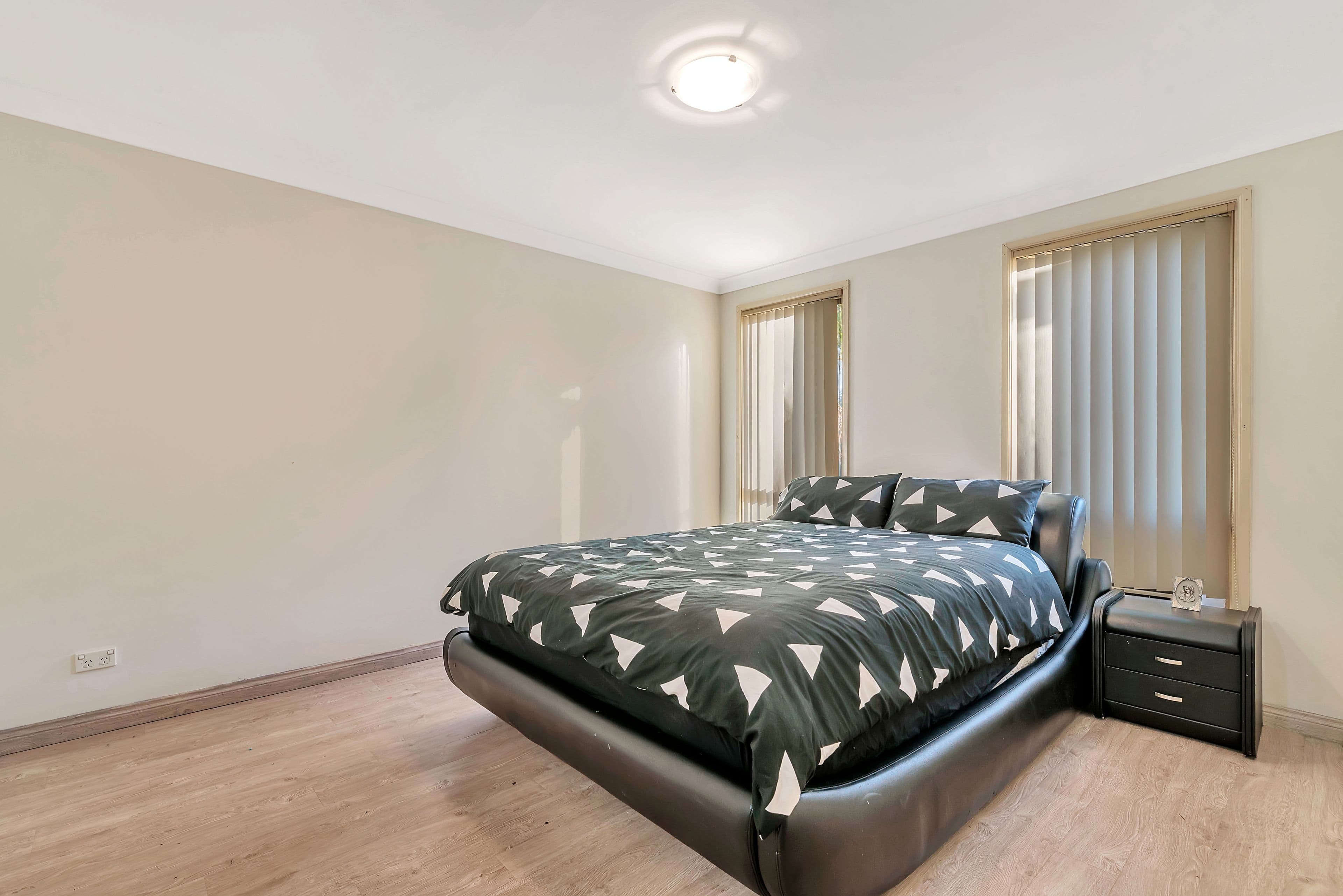 3 Rabett Crescent, Horningsea Park - Thumbnail 8