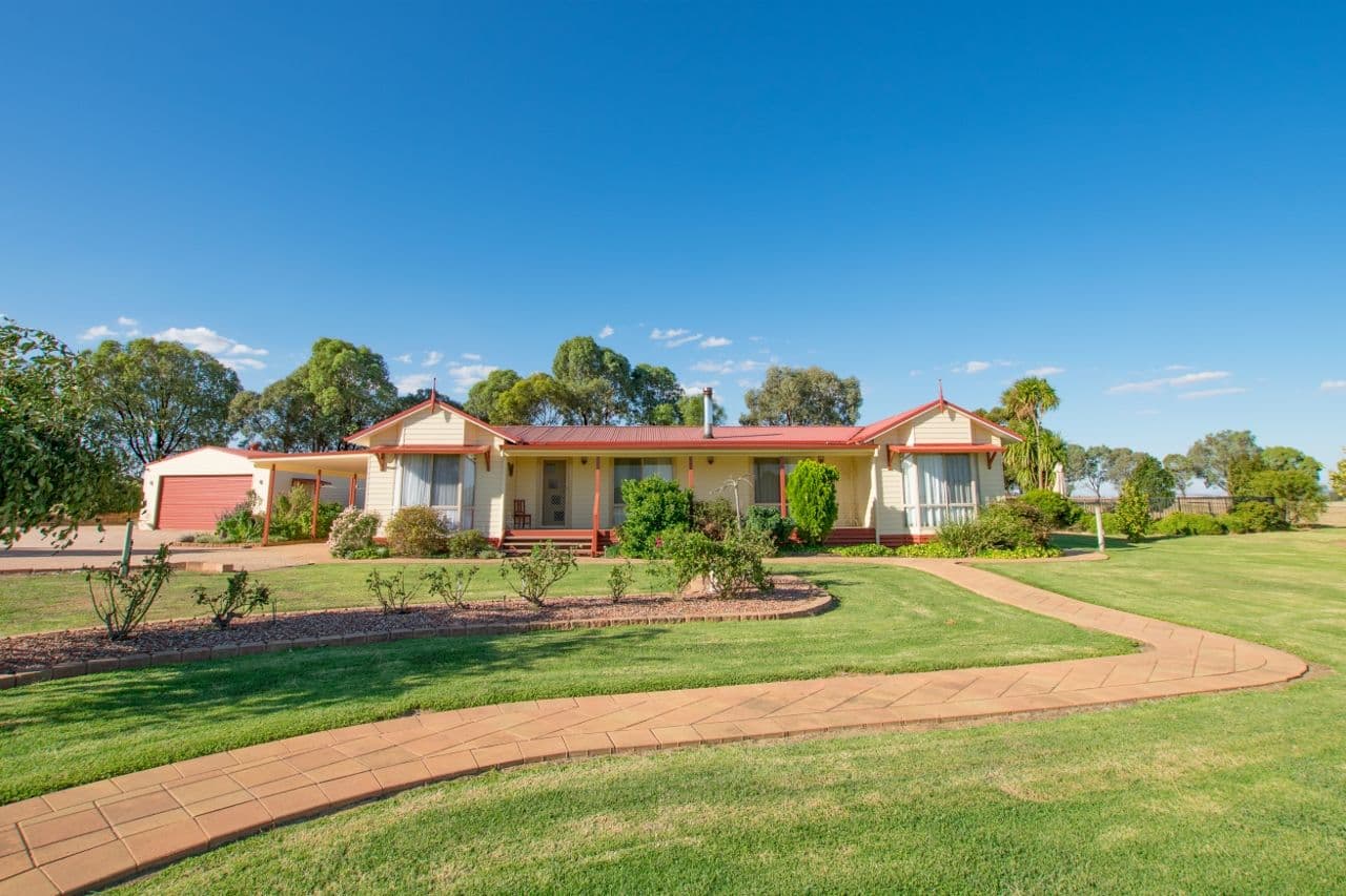 170 Barrs Road, Cowra NSW 2794, Cowra - Thumbnail 5