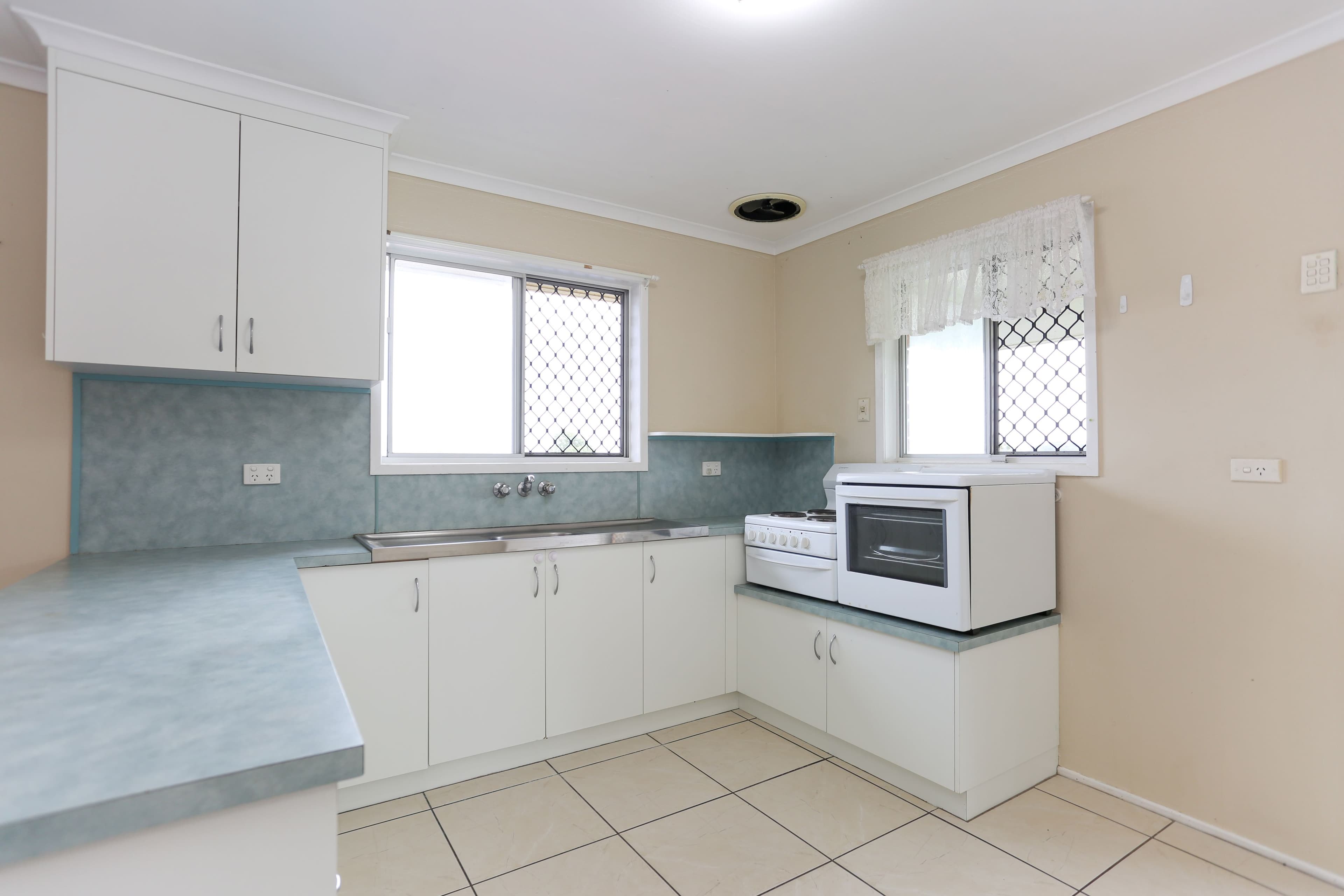 8 Adair Court, Rural View QLD 4740, Rural View - Thumbnail 2
