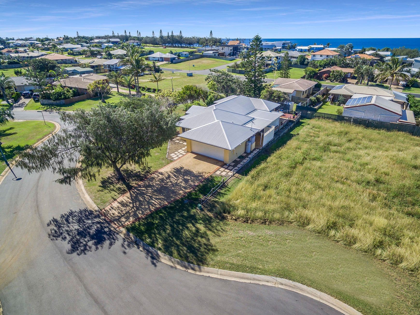 3 Tarni Street, Coral Cove QLD 4670, Coral Cove - Thumbnail 4