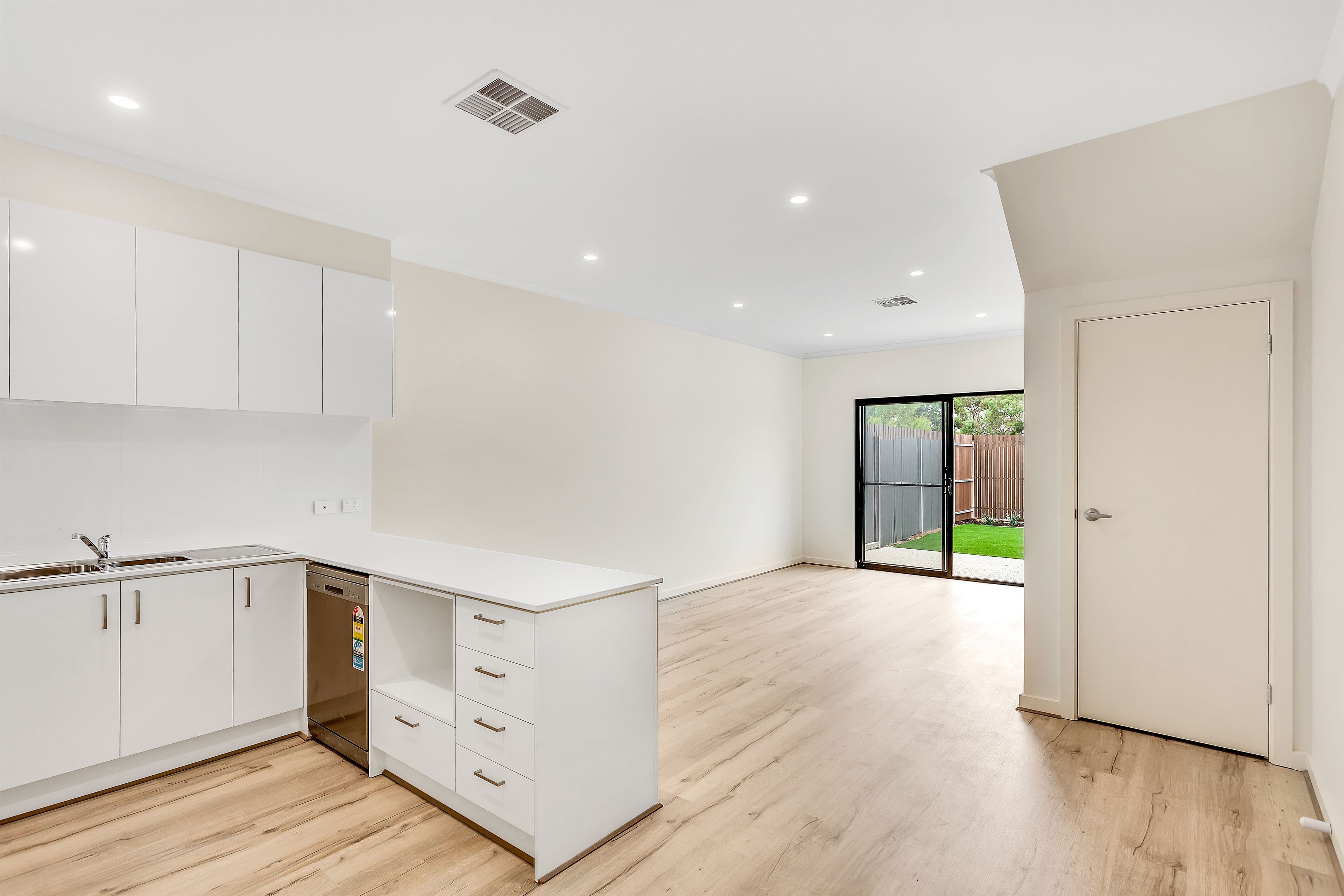 10 Marsden Street, West Lakes SA 5021, West Lakes - Image 1