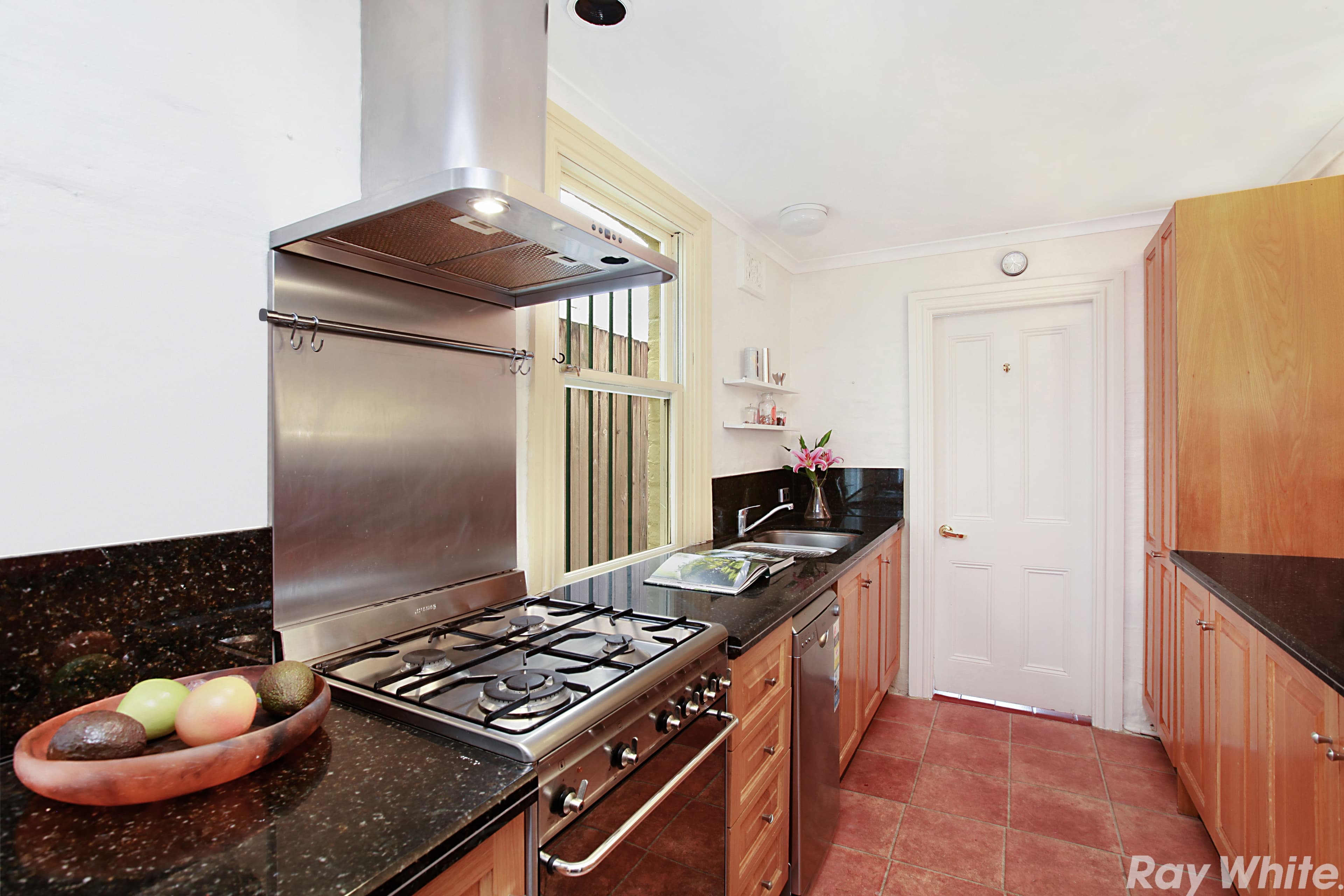 24 Ormond Street, Paddington - Thumbnail 3
