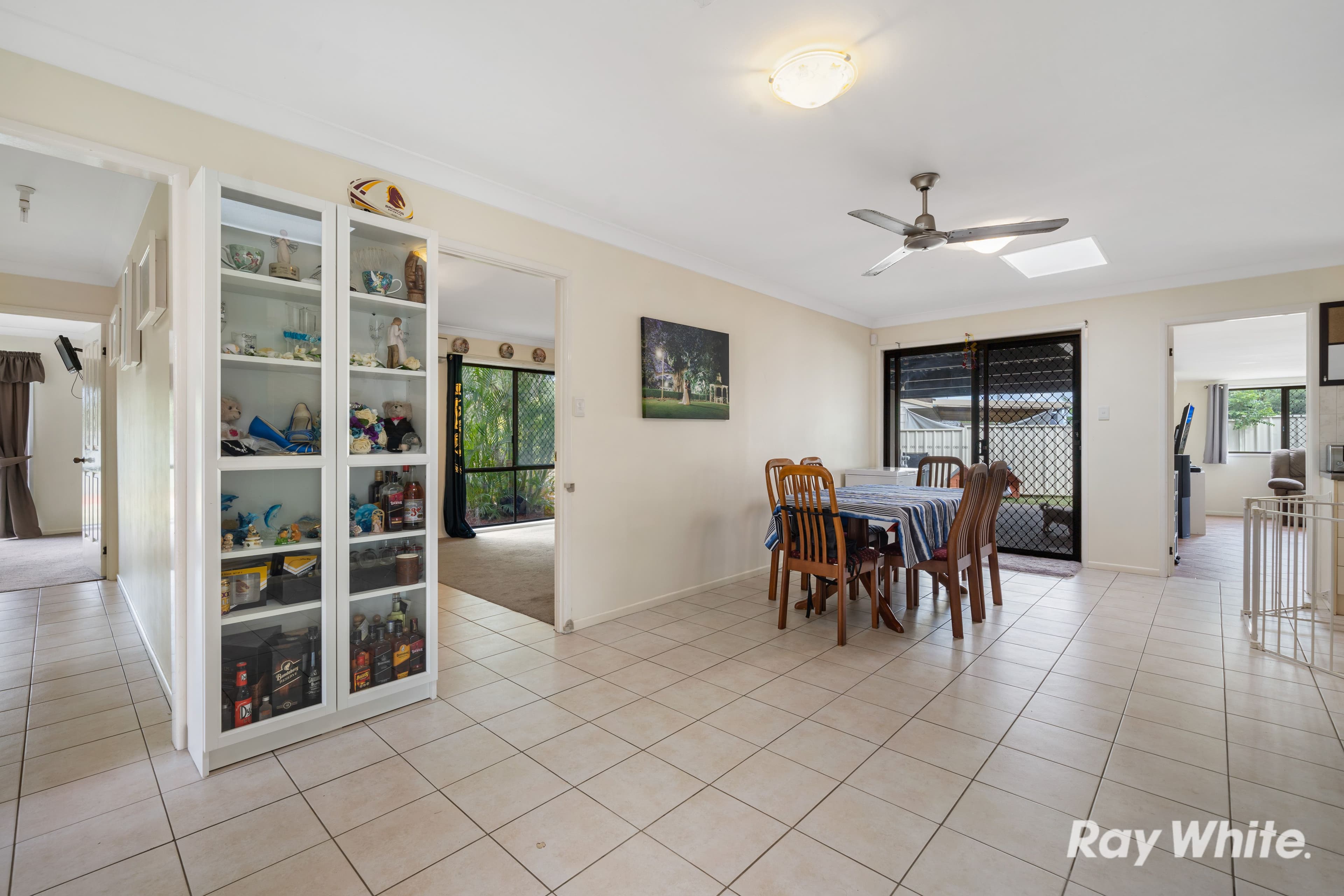 8 Grix Court, Crestmead QLD 4132, Crestmead - Thumbnail 4