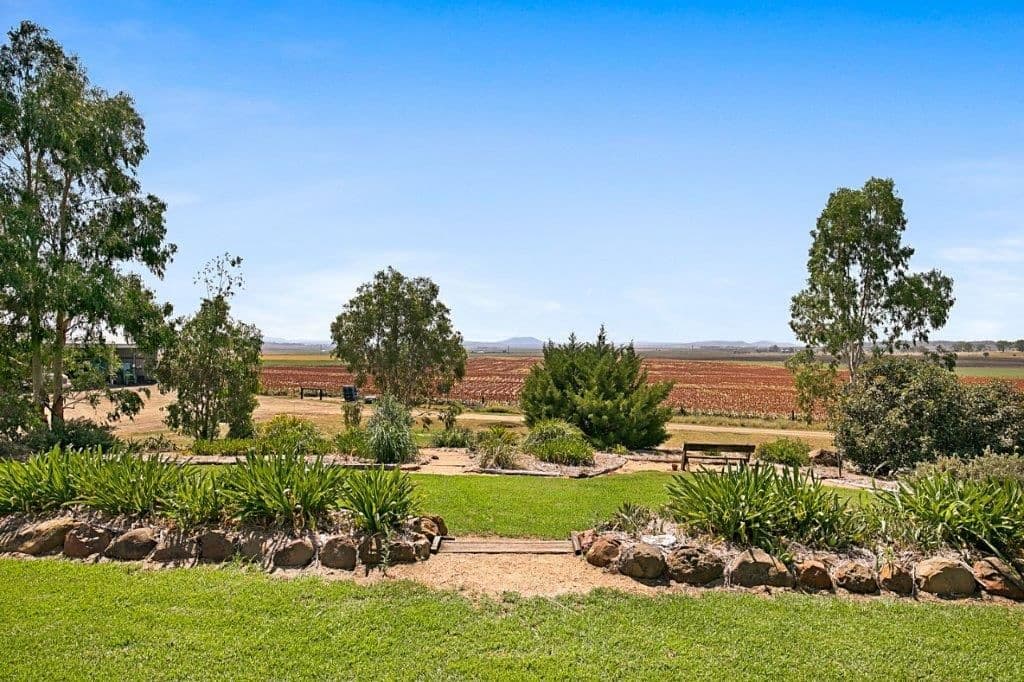 235 Oakey Crosshill Road, Oakey QLD 4401, Oakey - Thumbnail 4