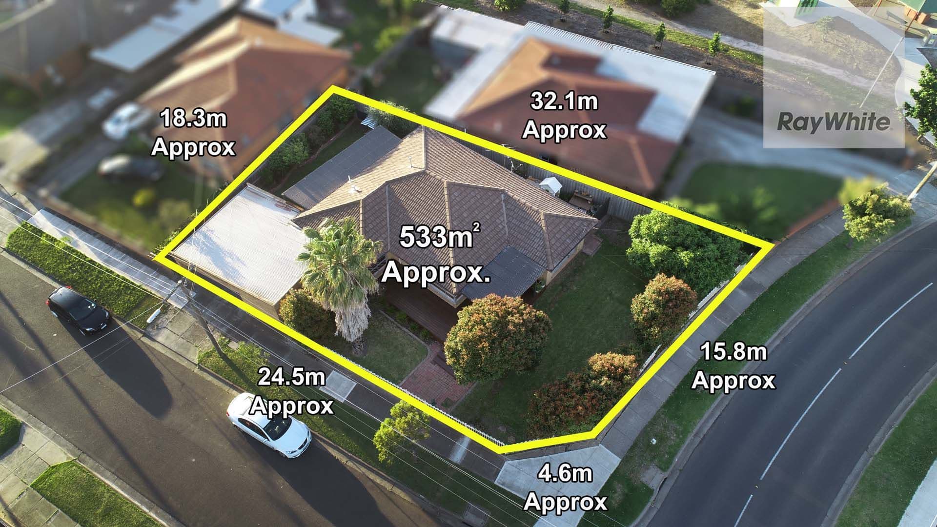 24 Elmhurst Road, Gladstone Park VIC 3043, Gladstone Park - Thumbnail 3