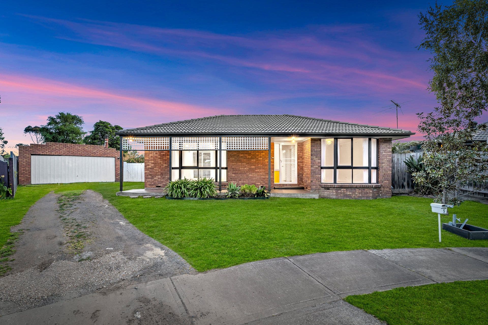 5 Eyre Court, Cranbourne North VIC 3977, Cranbourne North - Image 1