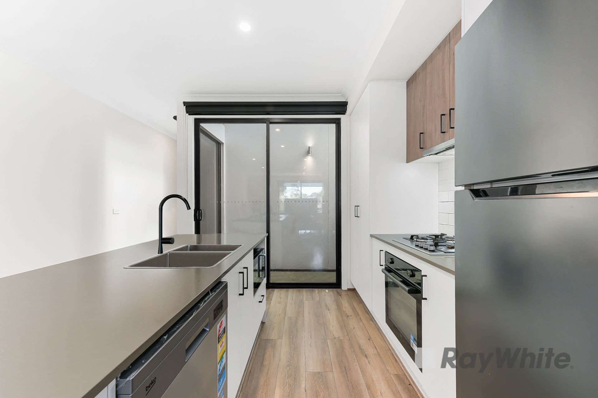 70 Riana Loop, Eumemmerring VIC 3177, Eumemmerring - Thumbnail 5