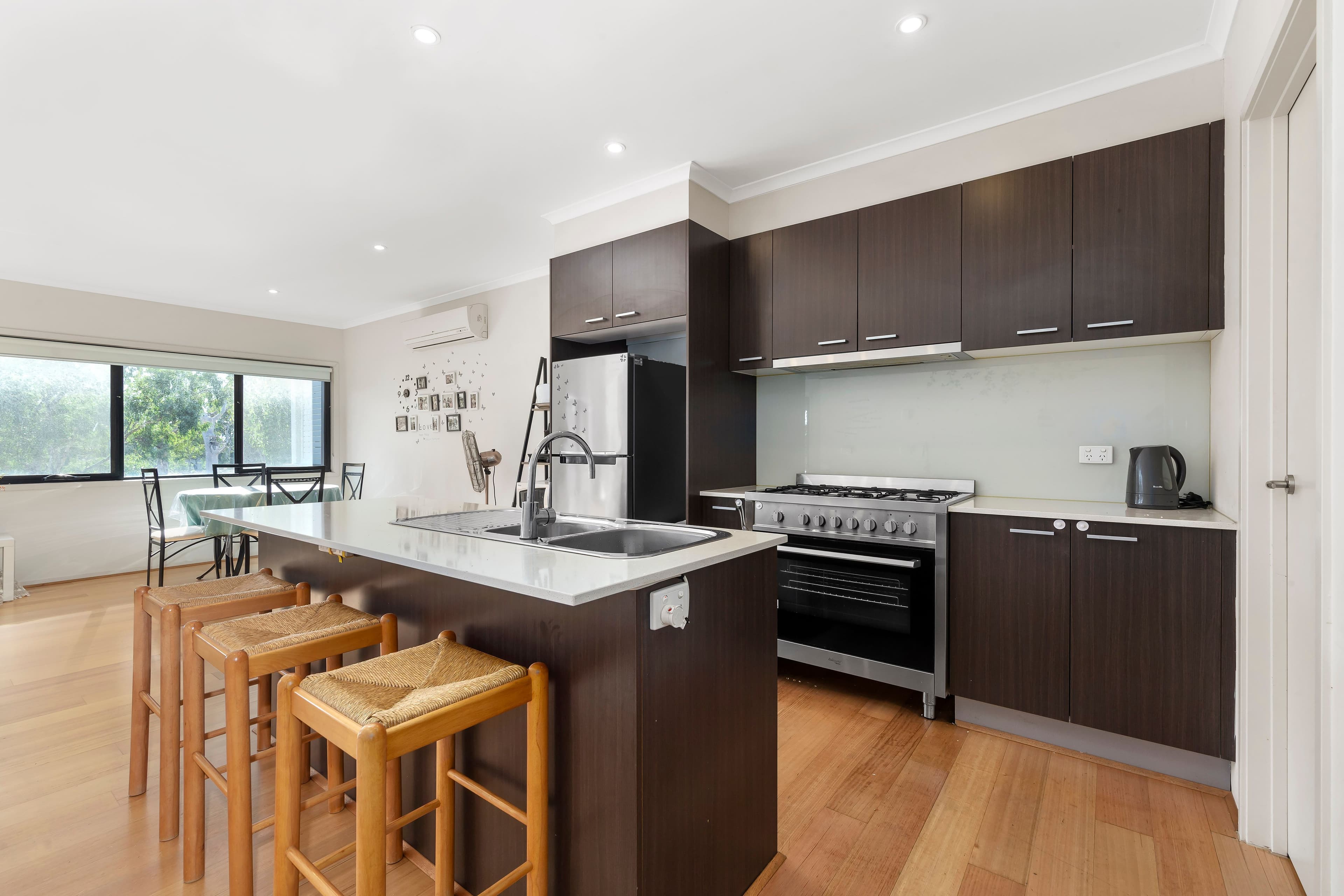 13 Gorman Drive, Mill Park VIC 3082, Mill Park - Thumbnail 2