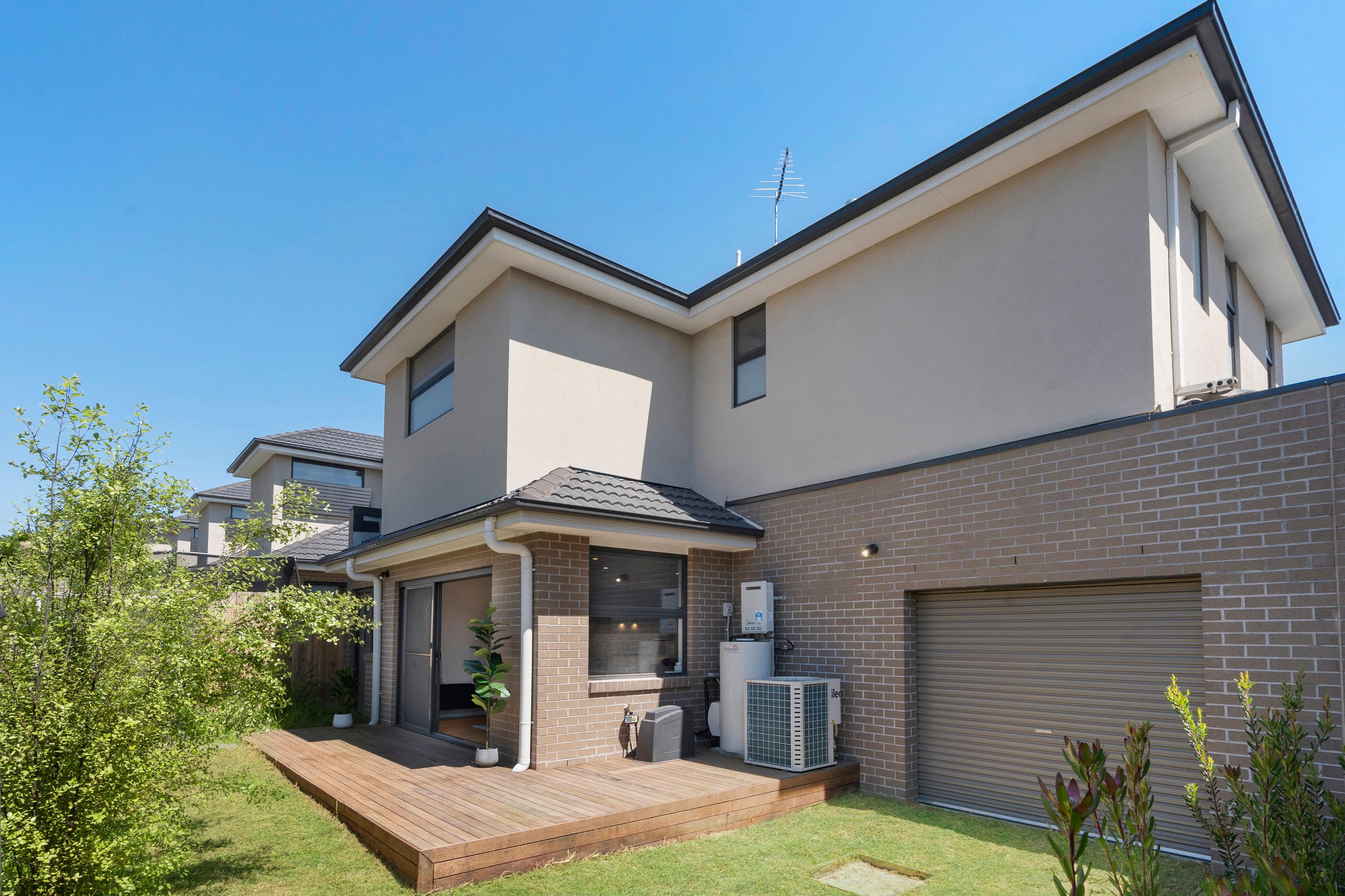 7 Churchill Avenue, Chadstone VIC 3148, Chadstone - Thumbnail 8