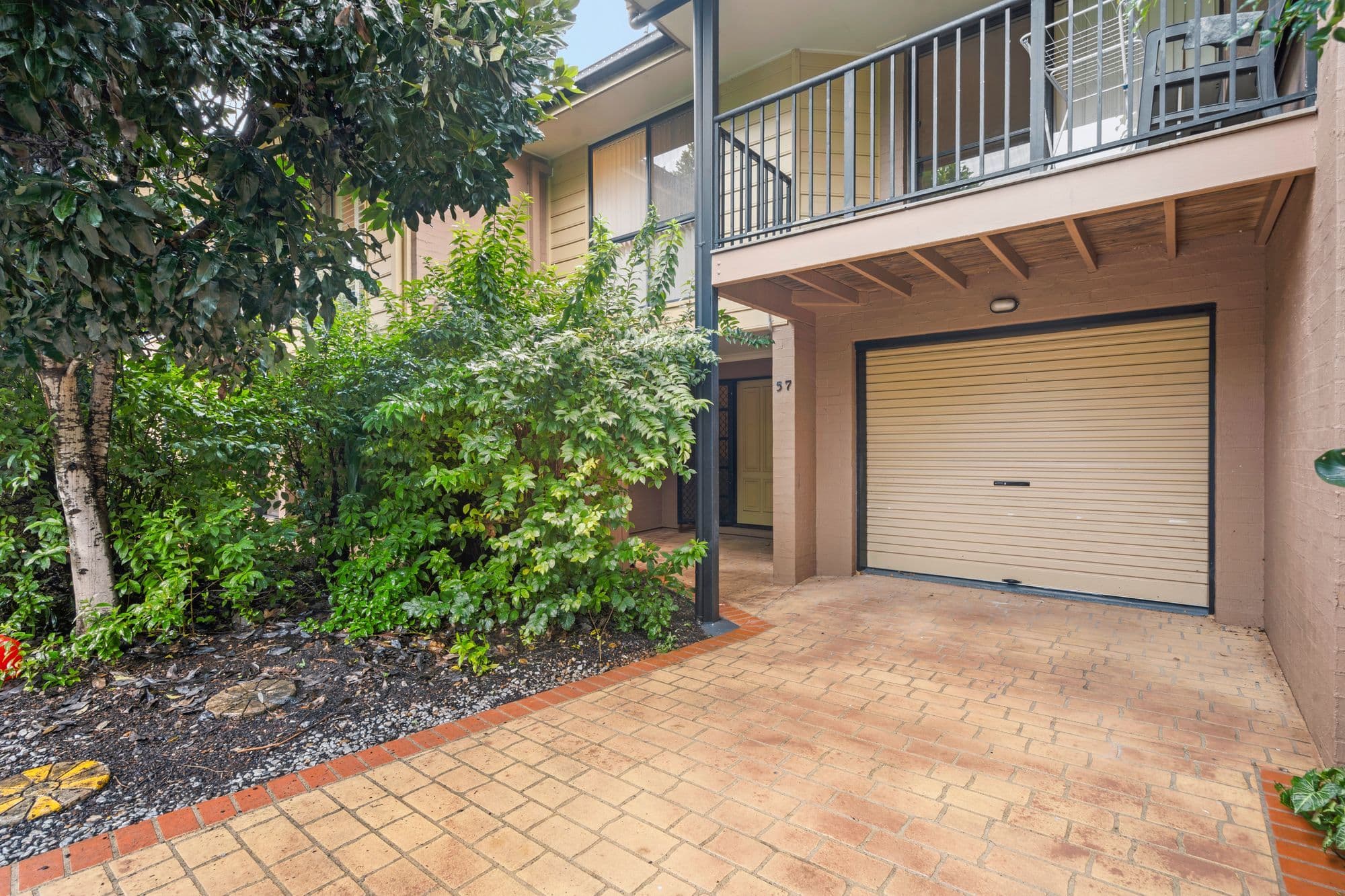 316 Long Street East, Graceville QLD 4075, Graceville - Thumbnail 2