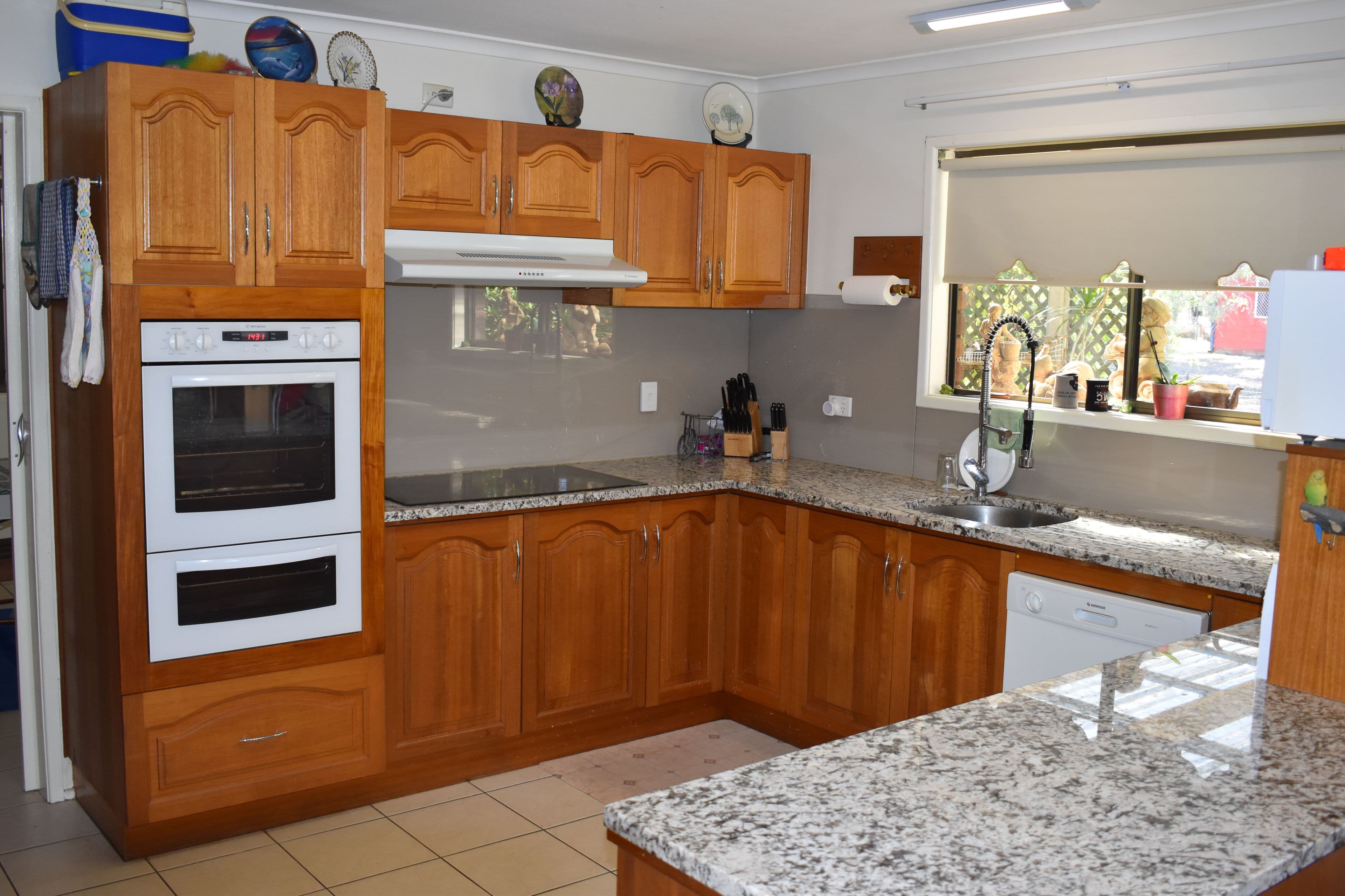 35 Tourmaline Road, Emerald QLD 4720, Emerald - Thumbnail 4