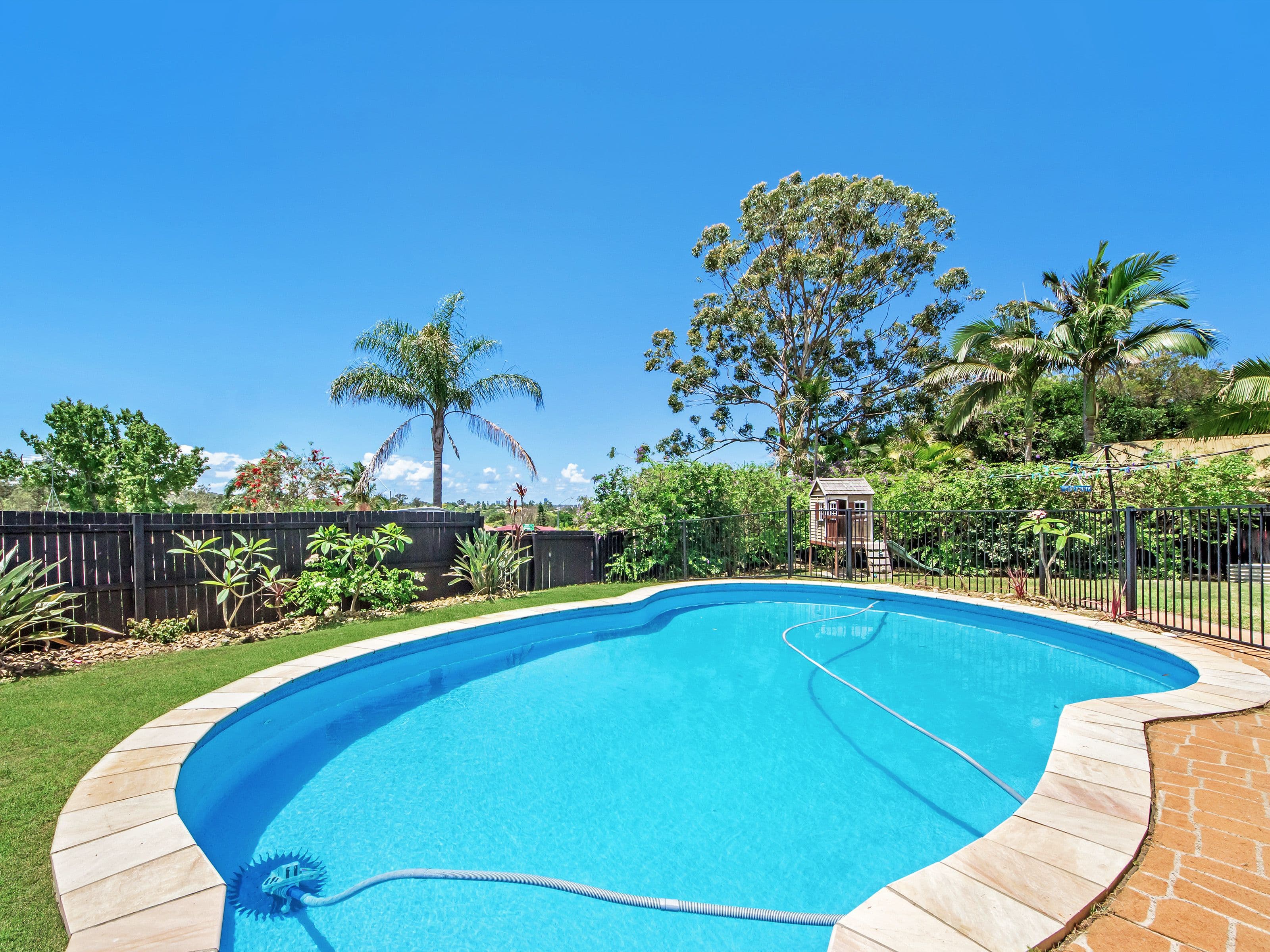 4 Burgundy Court, Highland Park QLD 4211, Highland Park - Thumbnail 3
