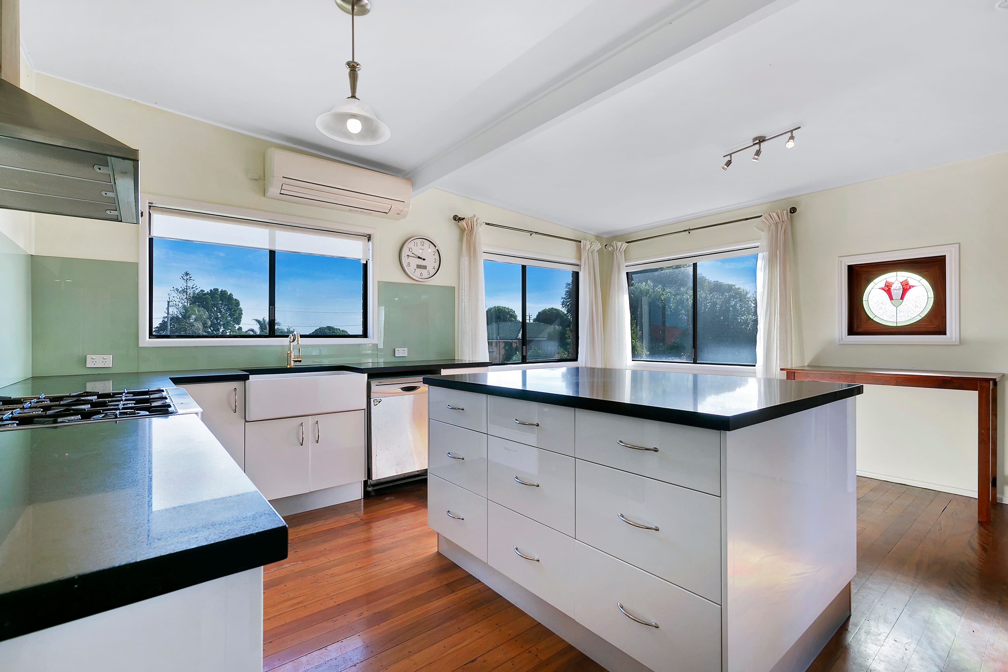 16 OVERLEA Street, Nudgee QLD 4014, Nudgee - Thumbnail 2