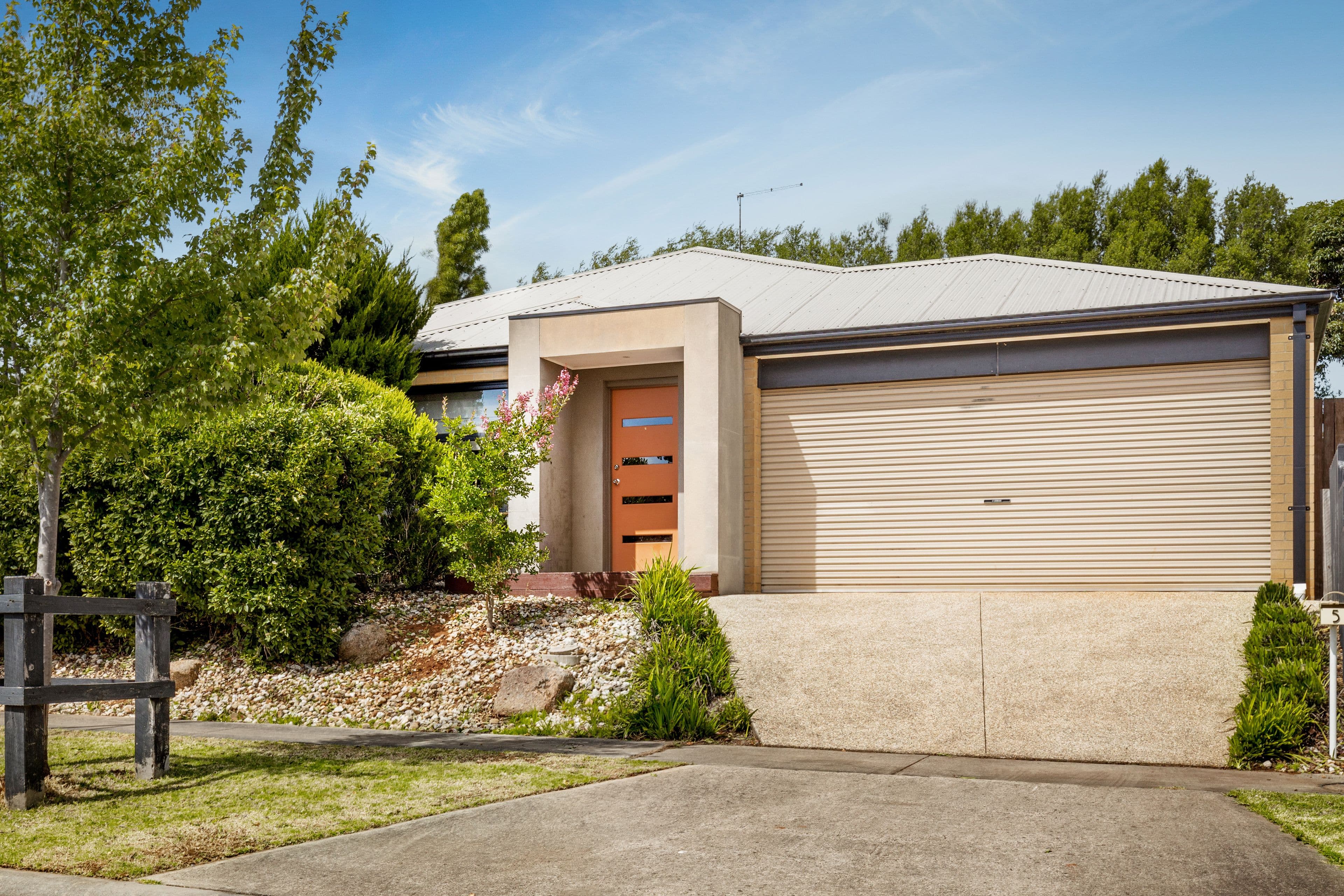5 Rivendale Crescent, Drouin VIC 3818, Drouin - Image 1