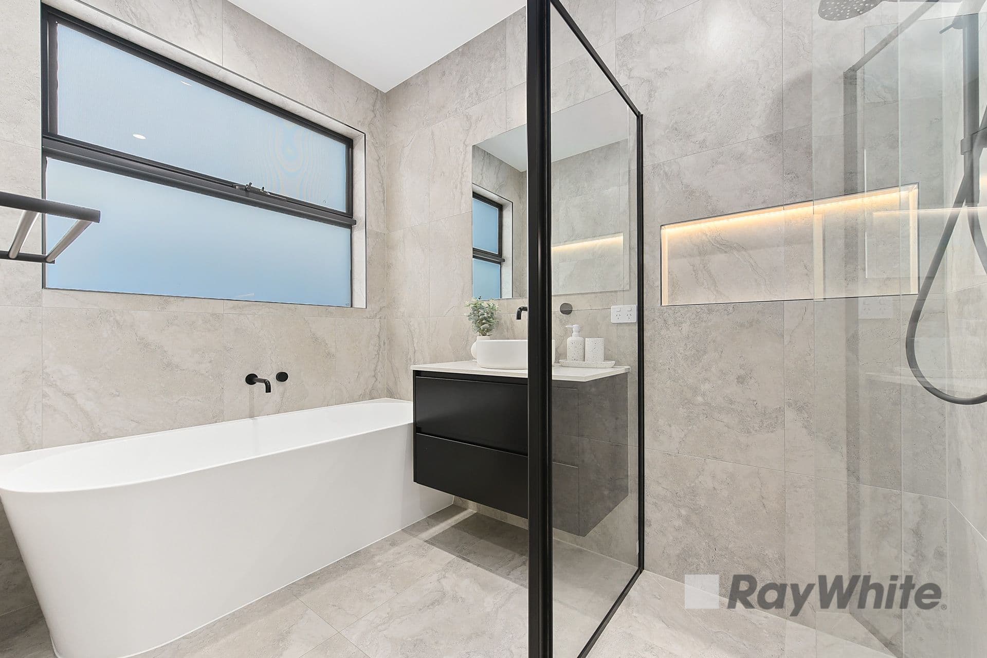 19 Leigh Court, Doveton VIC 3177, Doveton - Thumbnail 7