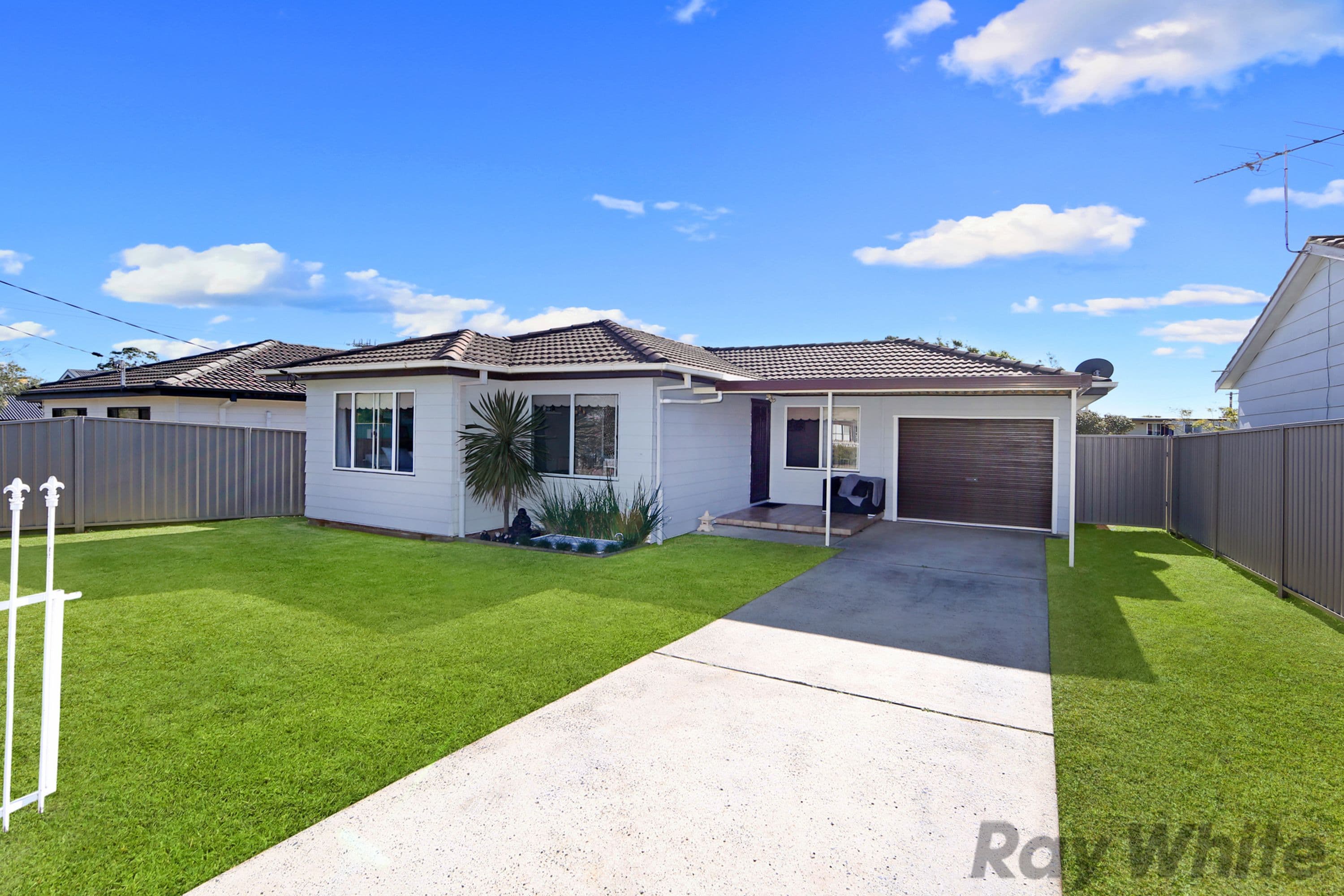 49 Robson Avenue, Gorokan - Image 1