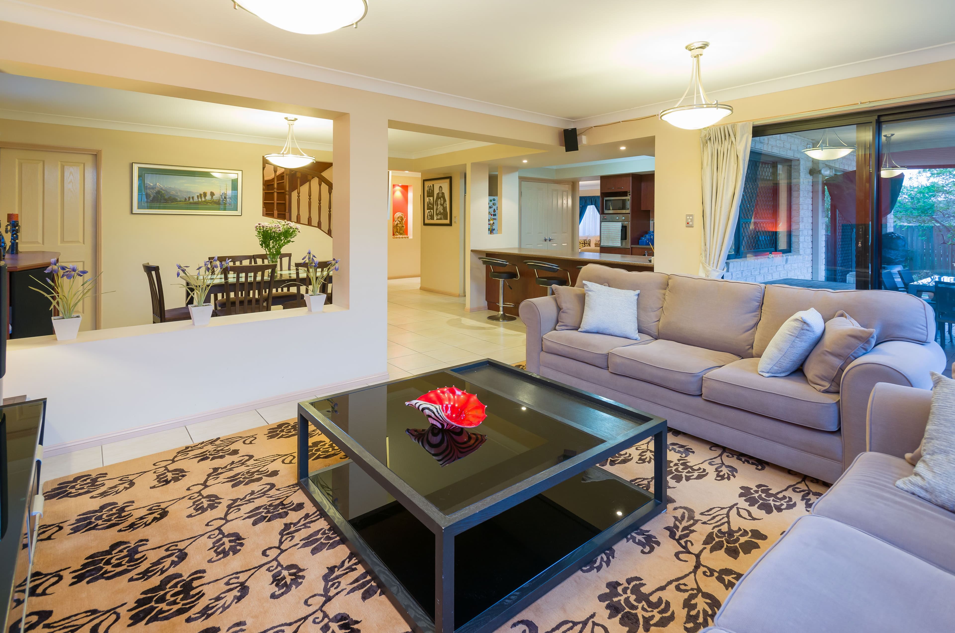 6 Picardie Close, Mansfield QLD 4122, Mansfield - Thumbnail 2