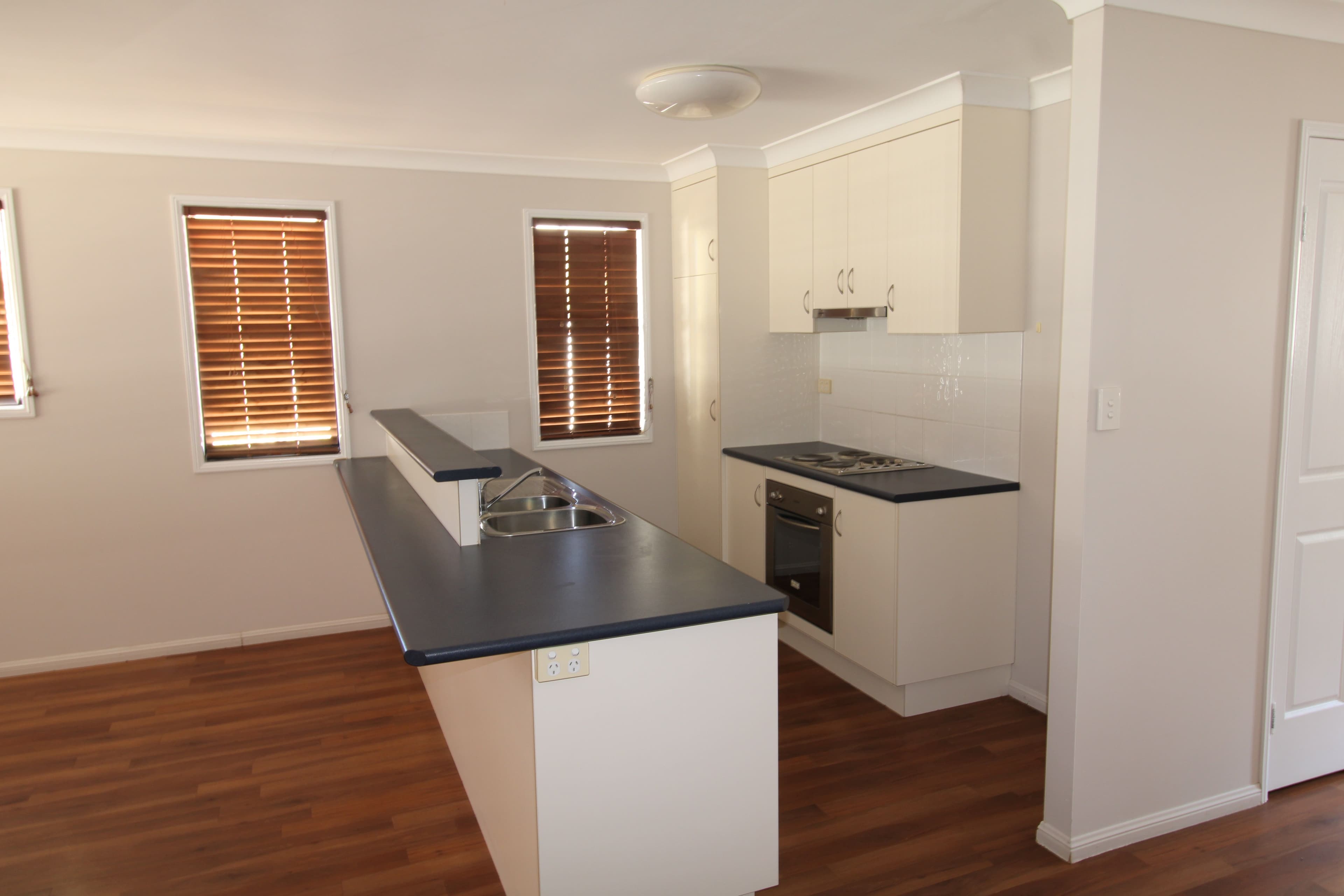 6 Burn Street, Capella QLD 4723, Capella - Thumbnail 2