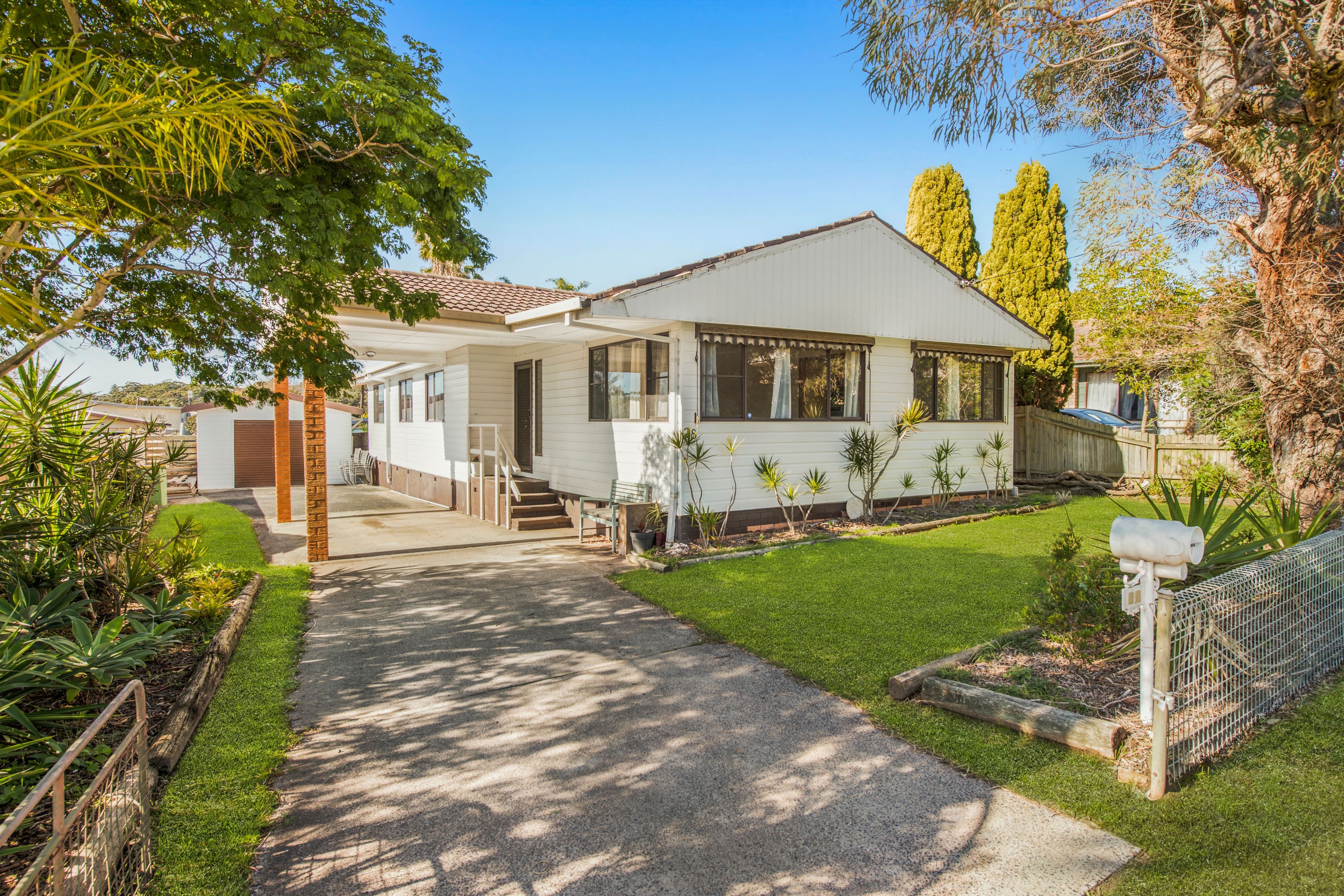 28 Germaine Avenue, Bateau Bay NSW 2261, Bateau Bay - Image 1