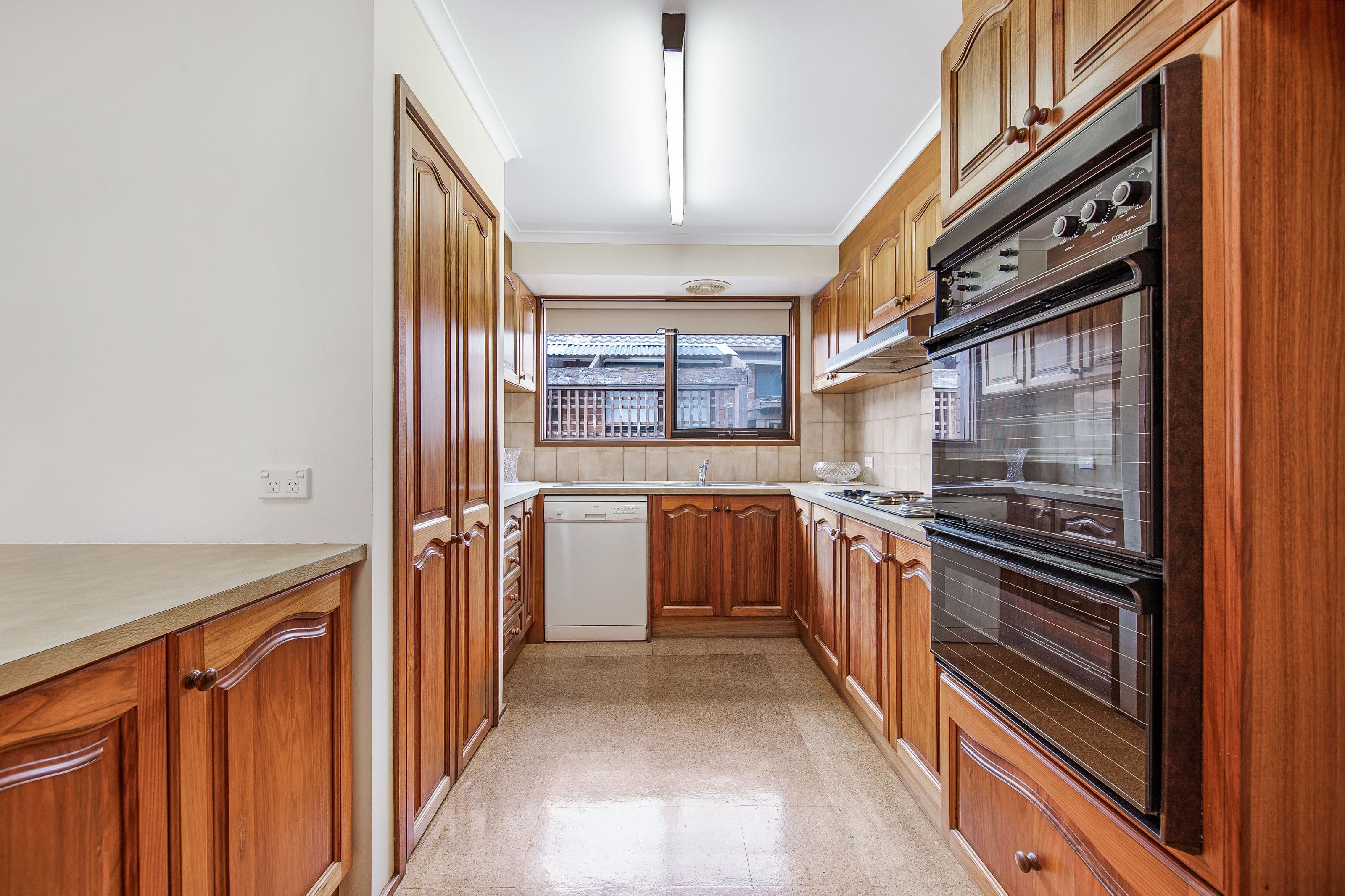 23 Raphael Drive, Wheelers Hill VIC 3150, Wheelers Hill - Thumbnail 2