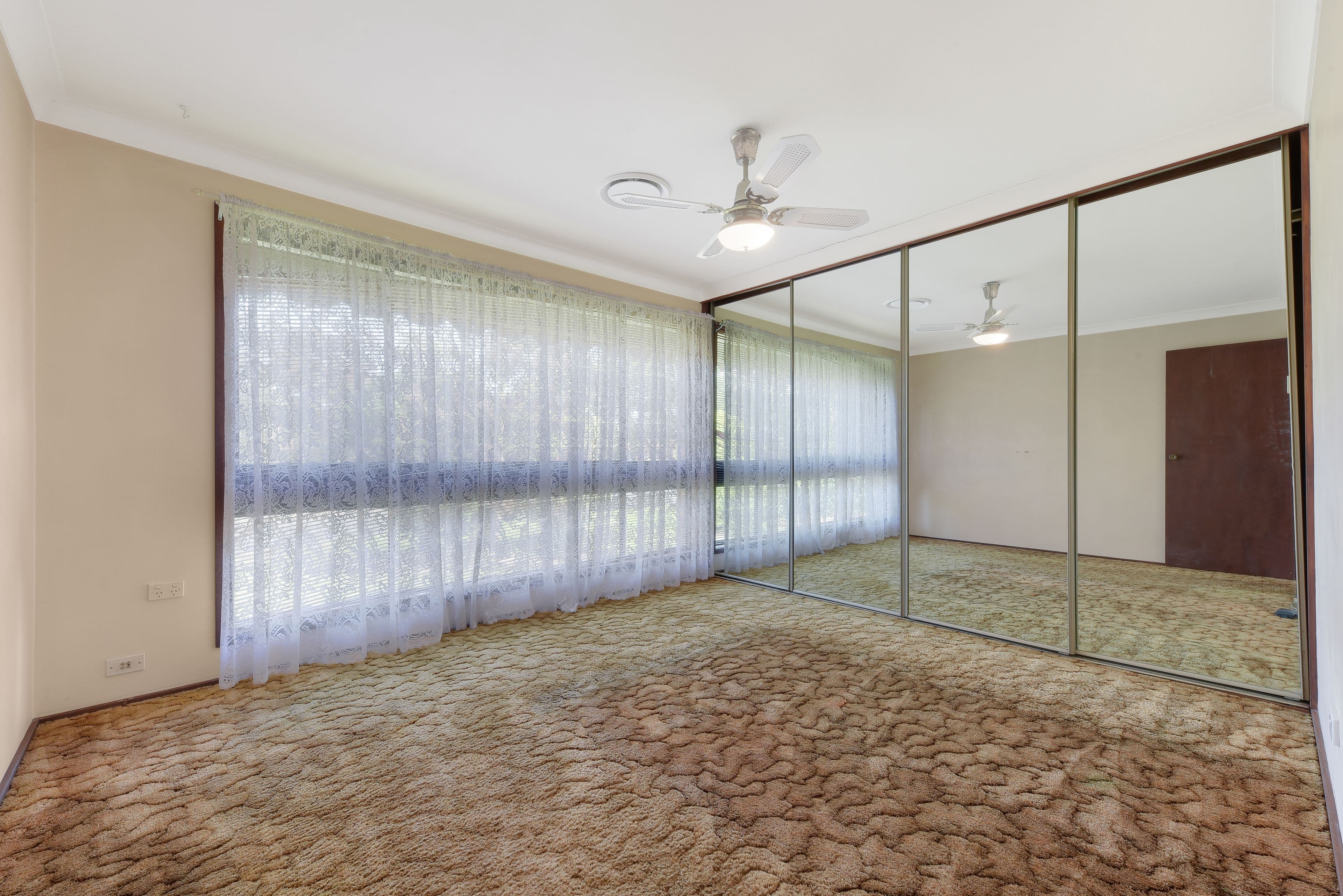 28 Pickett Avenue, Minto - Thumbnail 5