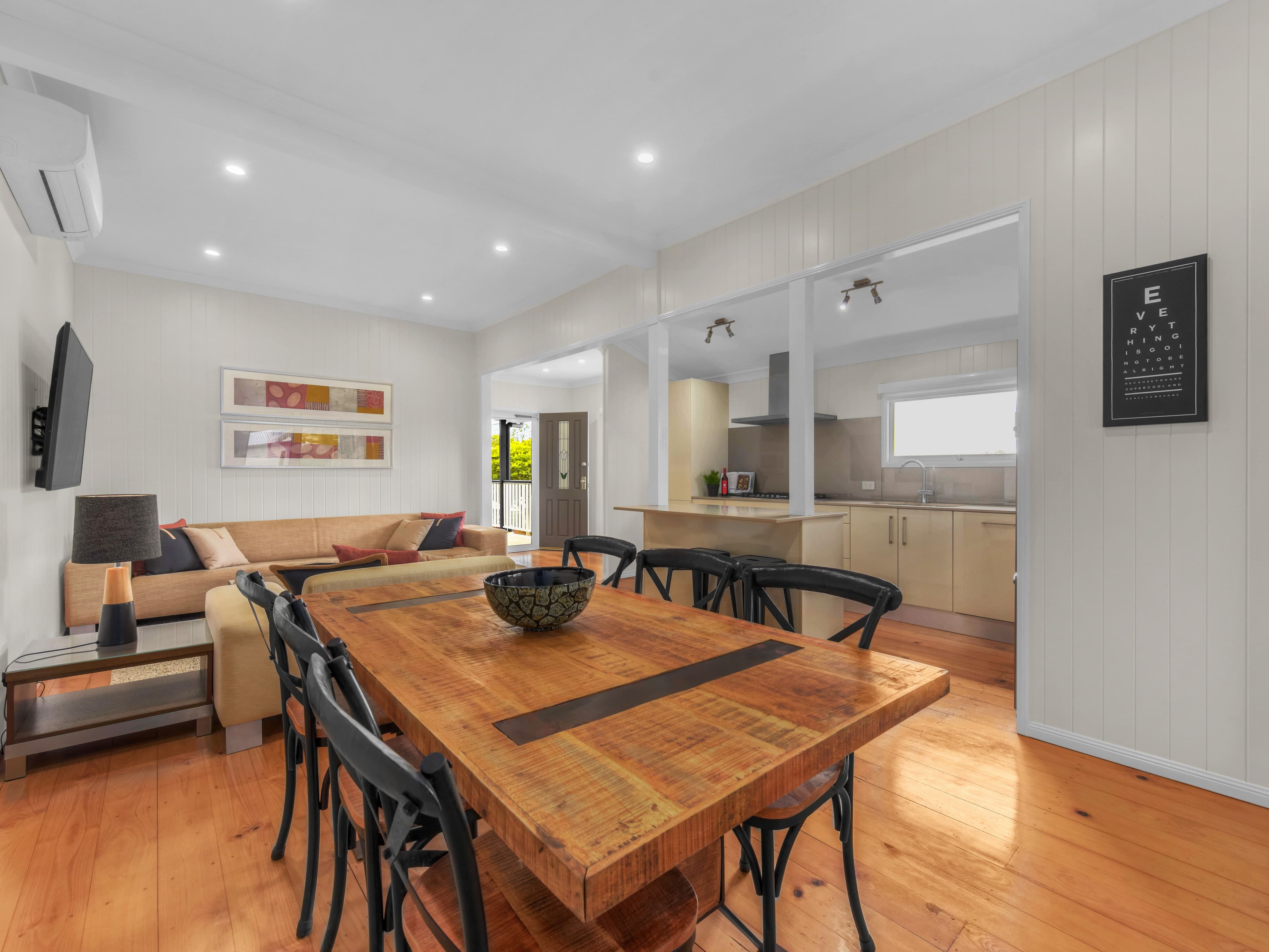 27 City View Road, Camp Hill QLD 4152, Camp Hill - Thumbnail 2