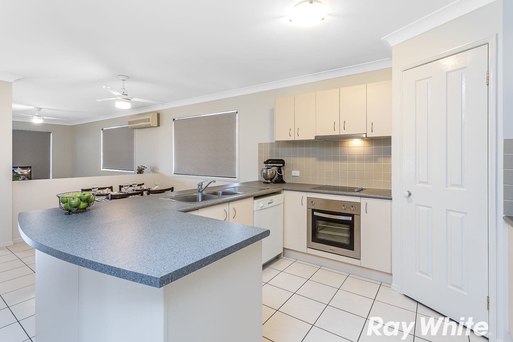 3 Wyperfield Court, North Lakes QLD 4509, North Lakes - Thumbnail 3