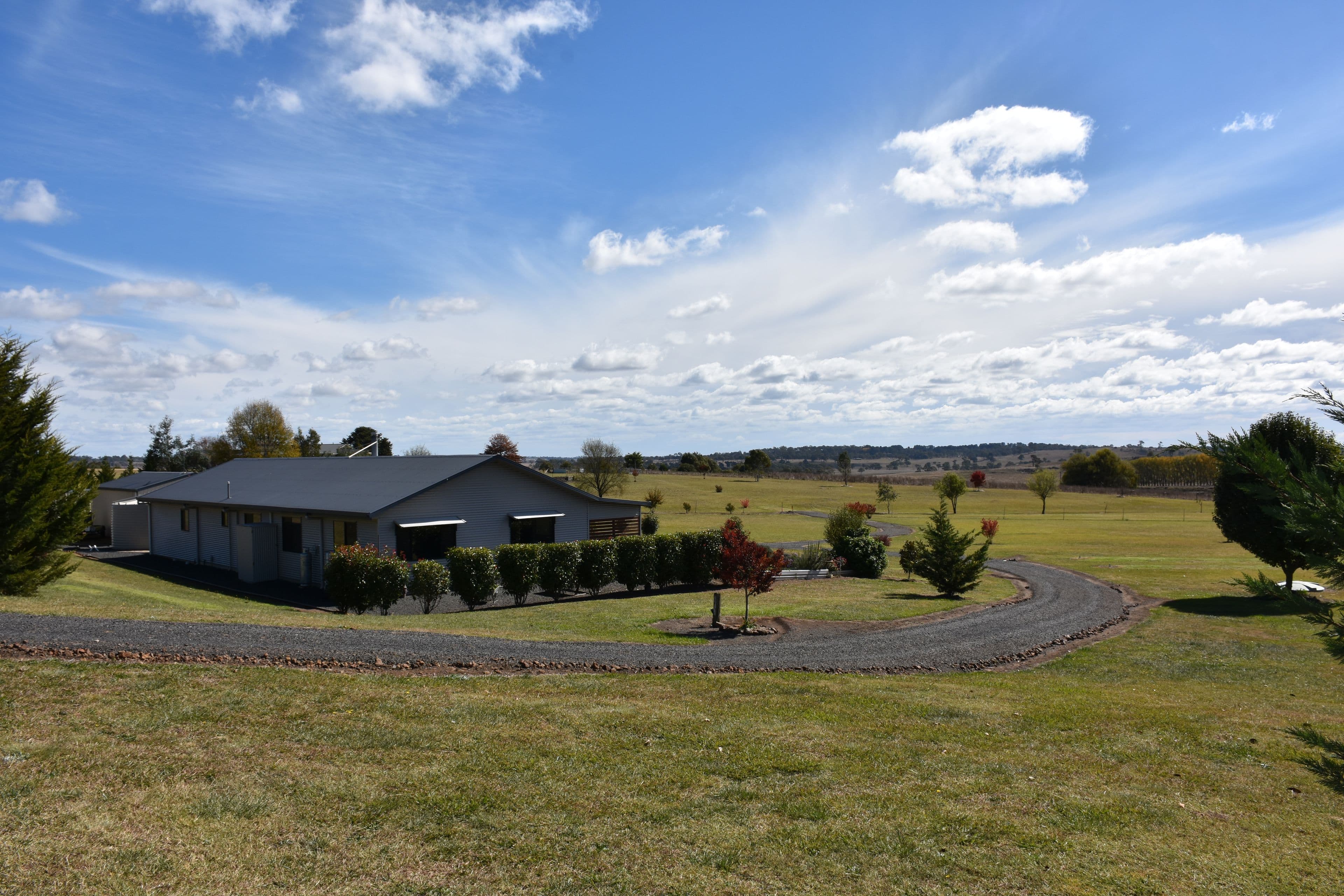 18 Sunny View Drive, Glen Innes NSW 2370, Glen Innes - Thumbnail 2