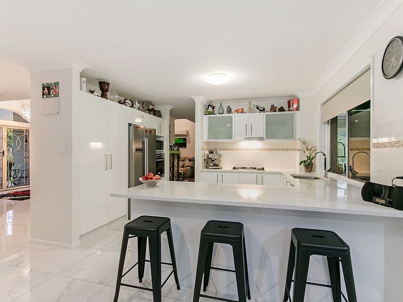 6 Caragh Crescent, Oxenford QLD 4210, Oxenford - Thumbnail 6