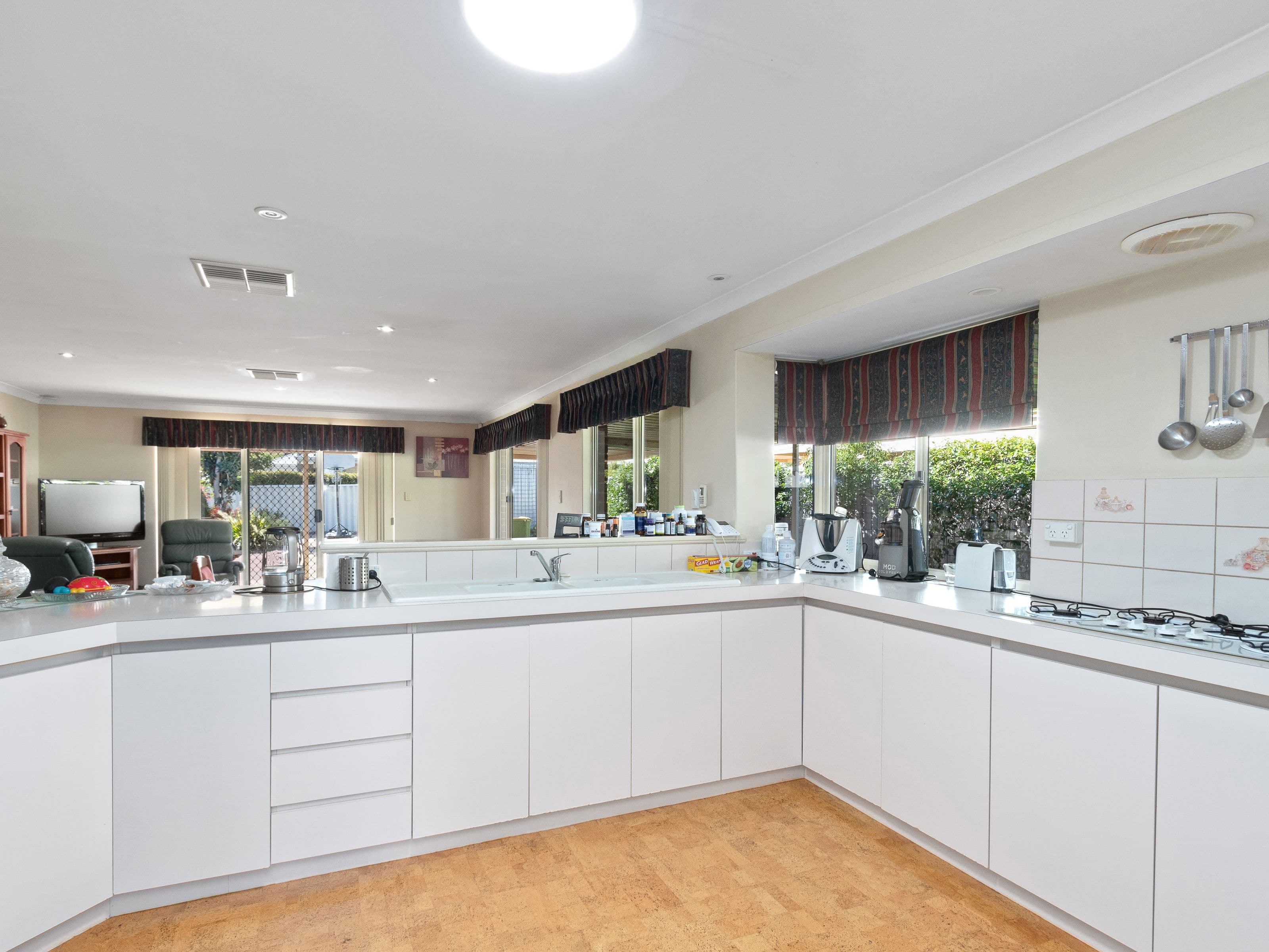 21 Carcoo Court, Beckenham WA 6107, Beckenham - Thumbnail 2