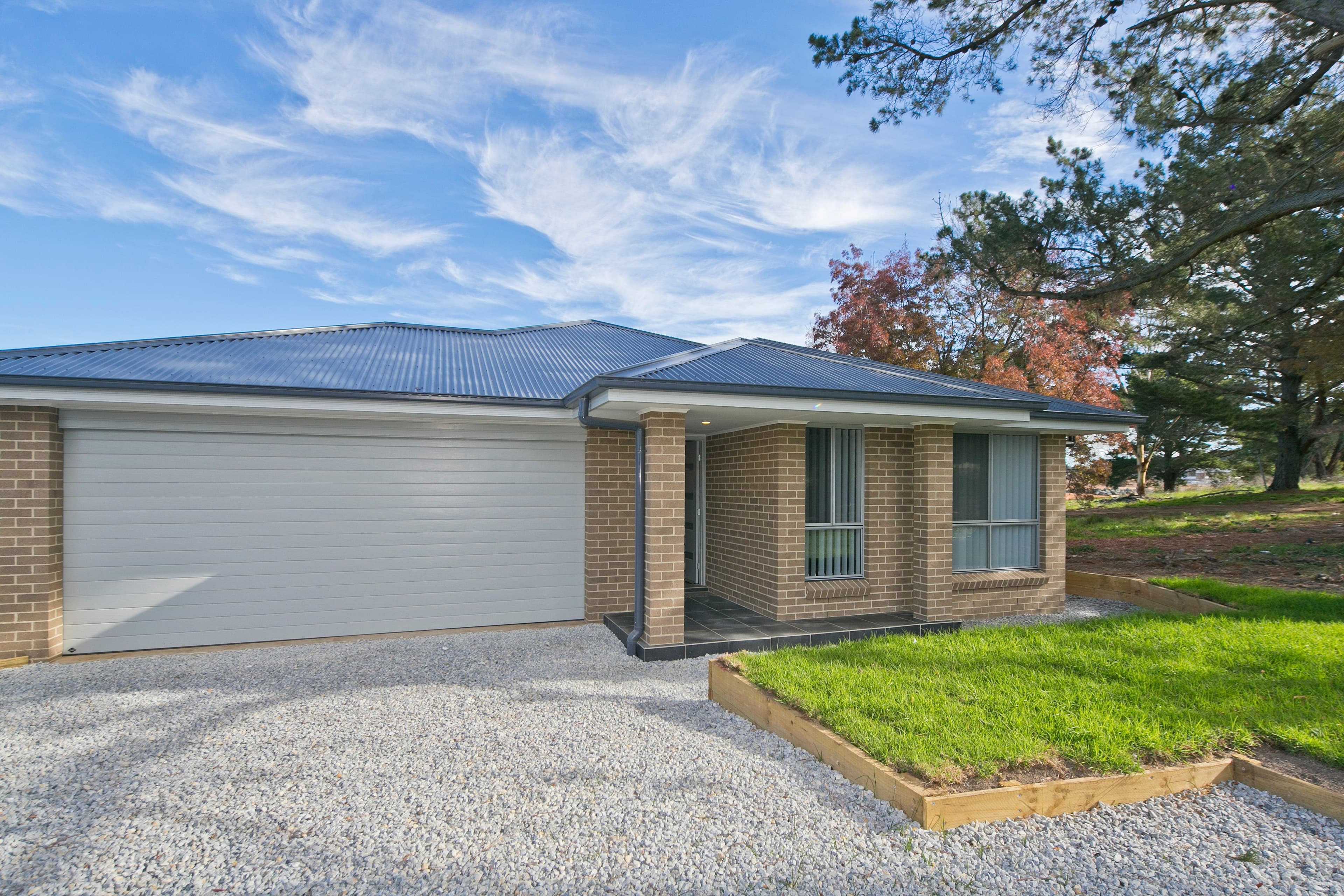 6 Huxtable Place, Goulburn - Image 1