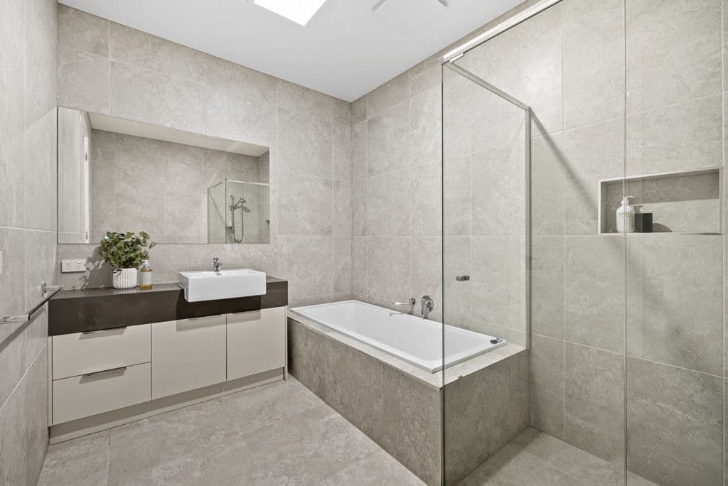 24 Emica Parade, Knoxfield VIC 3180, Knoxfield - Thumbnail 7