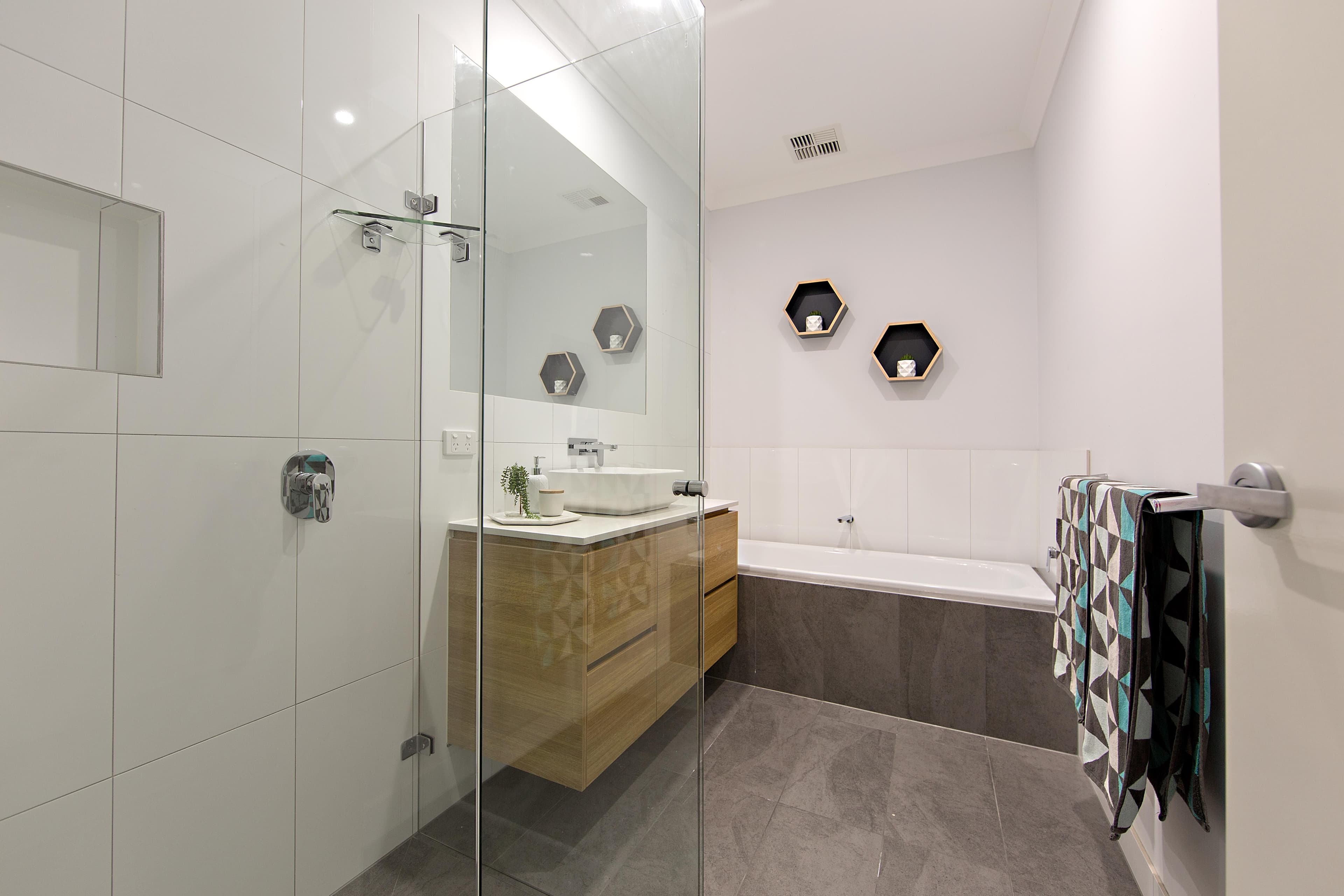34 Leawarra Parade, Frankston VIC 3199, Frankston - Thumbnail 7