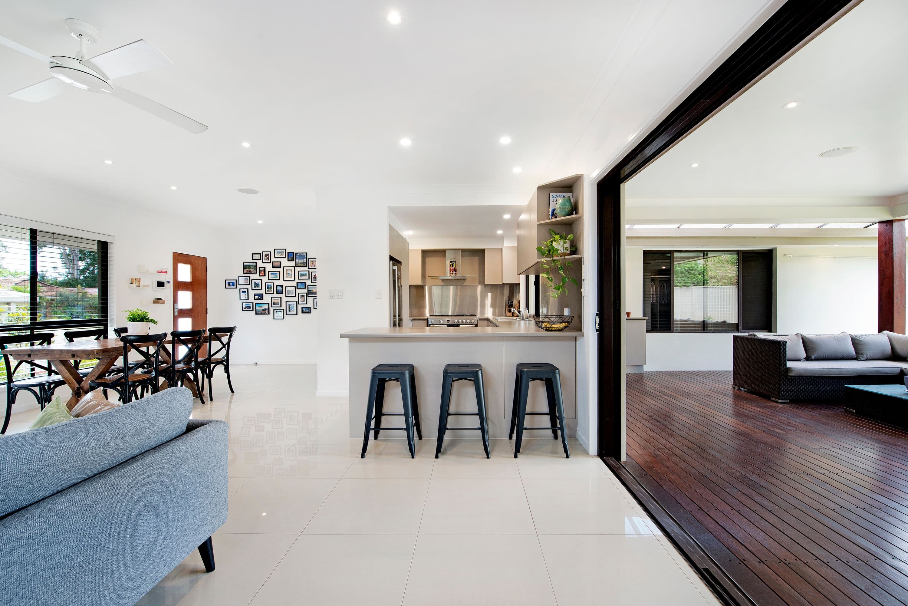 9 Wayfarer Avenue, Mermaid Waters QLD 4218, Mermaid Waters - Thumbnail 3