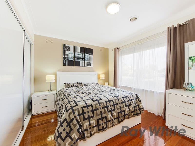 12 Obrien Drive, St Albans VIC 3021, St Albans - Thumbnail 5