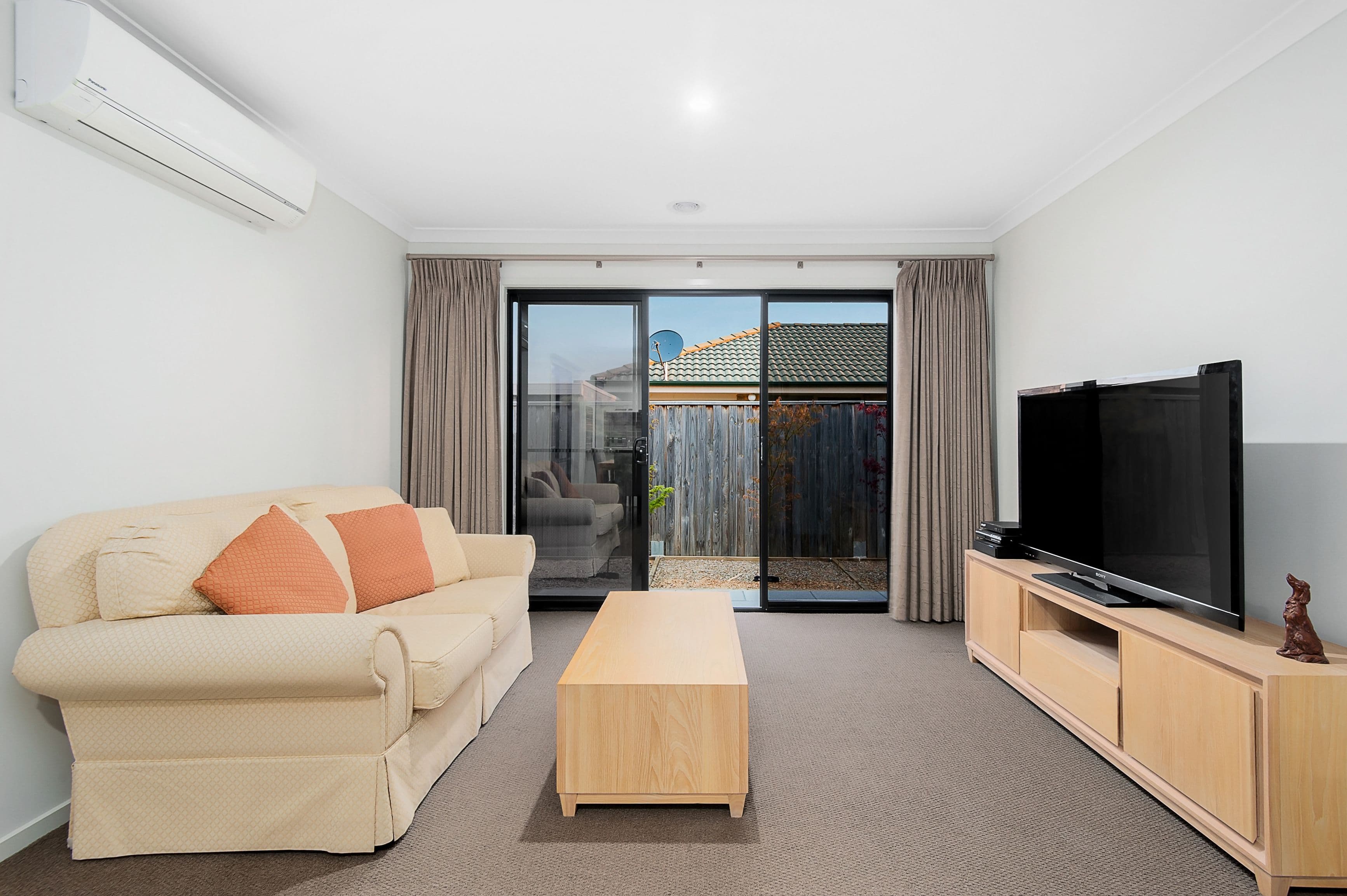 8 Armidale Drive, Pakenham VIC 3810, Pakenham - Thumbnail 8
