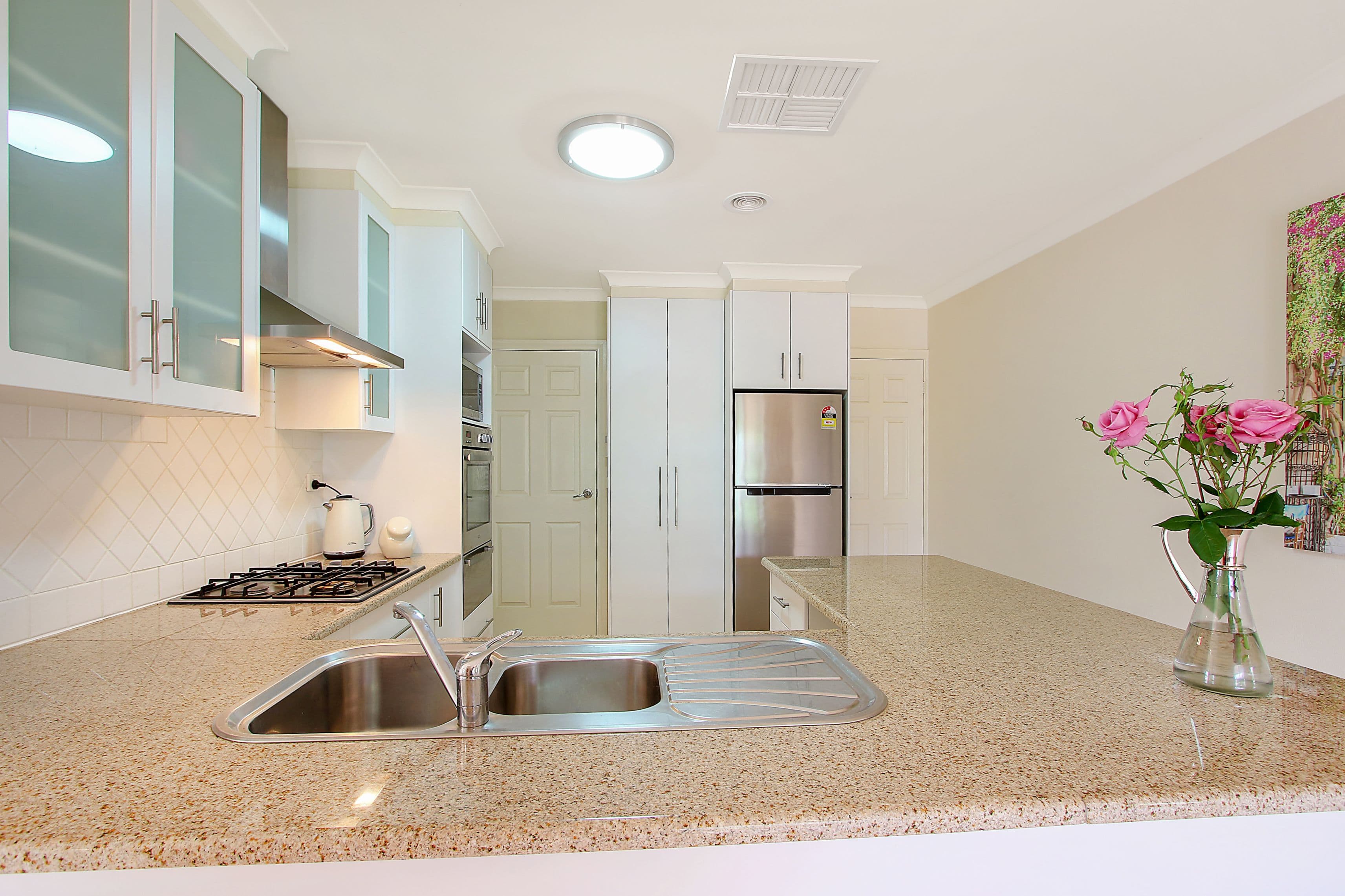 8 Montclair Avenue, West Wodonga VIC 3690, West Wodonga - Thumbnail 4