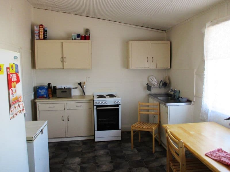 23 Nicholls Street, Broken Hill NSW 2880, Broken Hill - Thumbnail 3