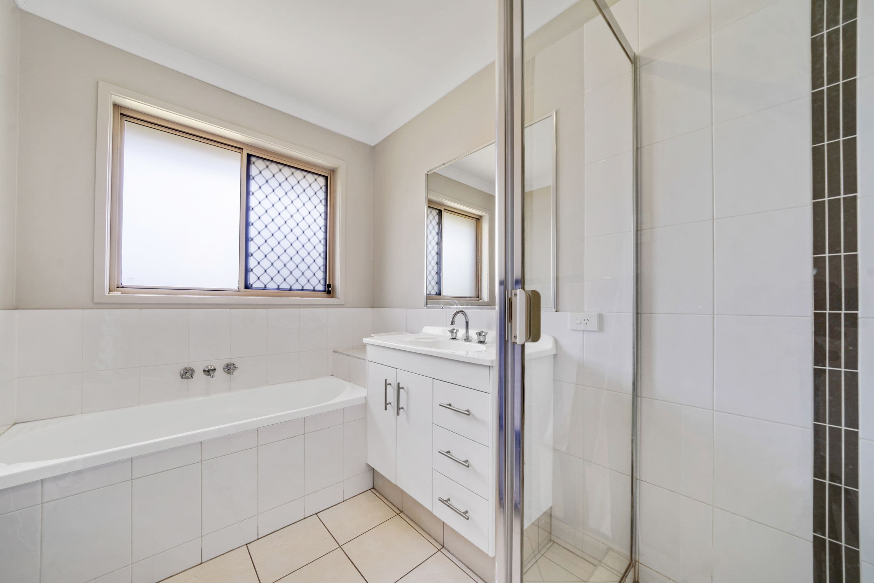 57 Argule Street, Hillcrest QLD 4118, Hillcrest - Thumbnail 3
