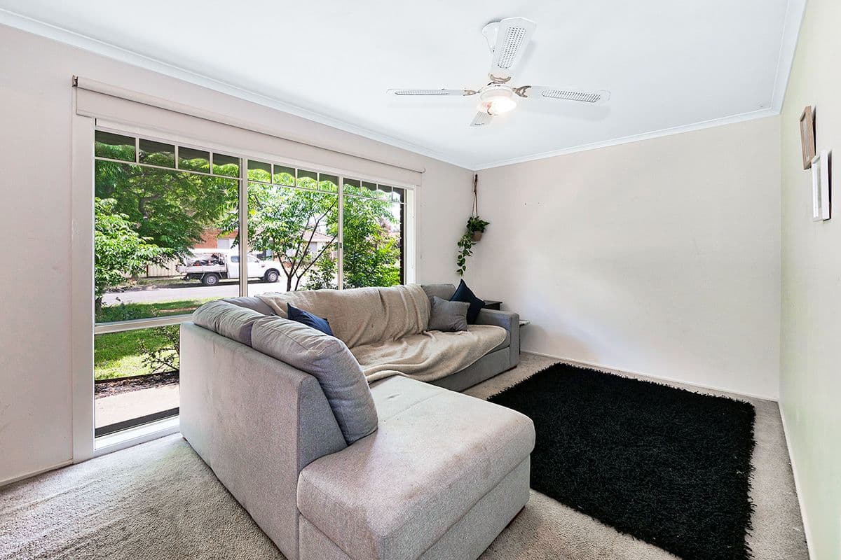 113 Waverley Park Drive, Cranbourne North VIC 3977, Cranbourne North - Thumbnail 2