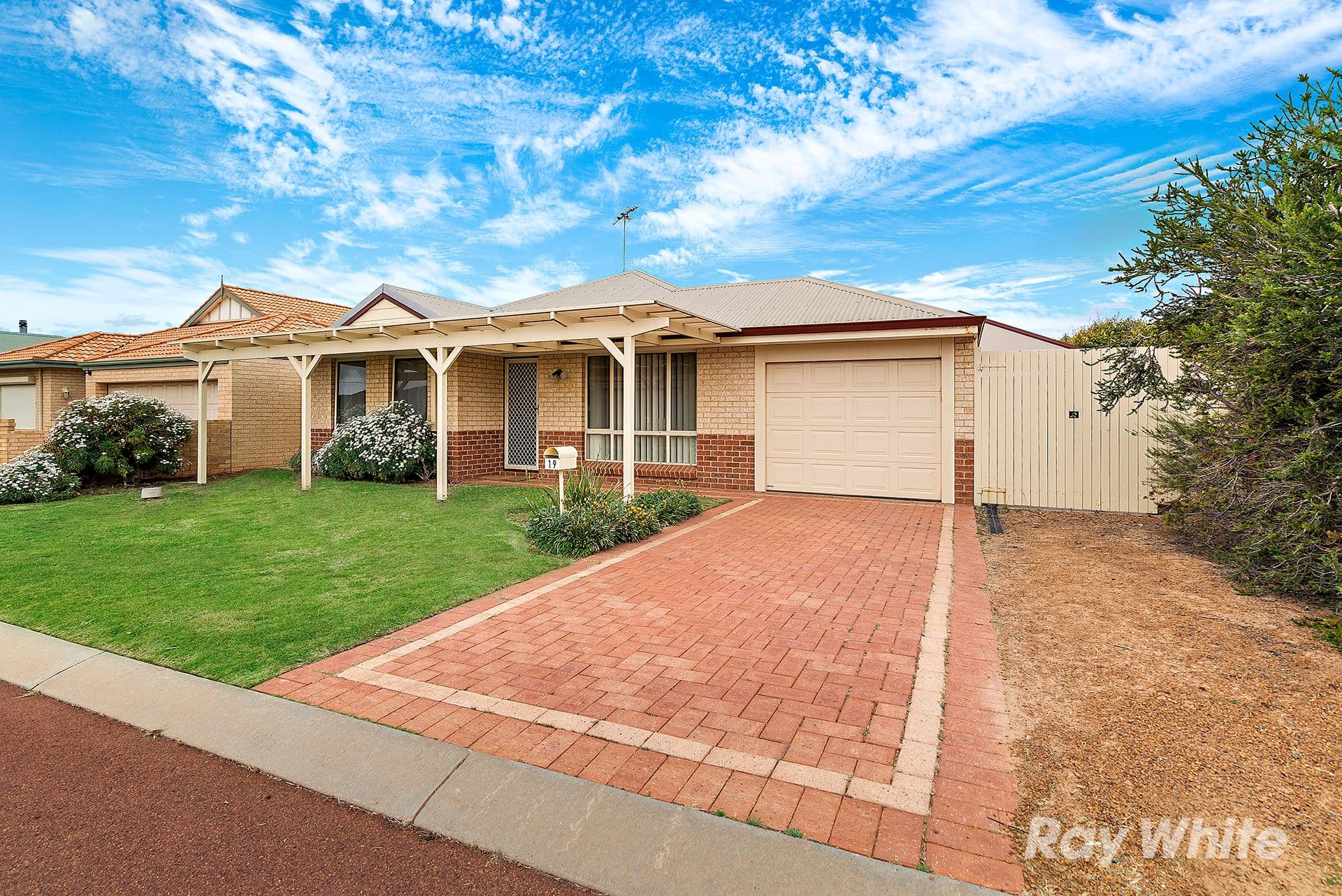 19 Broadbank Lane, Beachlands WA 6530, Beachlands - Image 1