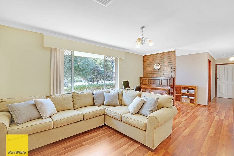 4 Pointer Way, Girrawheen WA 6064, Girrawheen - Image 1