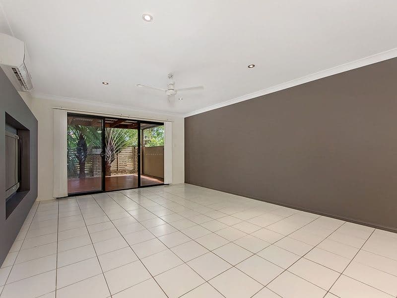 2 Serin Street, Upper Coomera QLD 4209, Upper Coomera - Thumbnail 5
