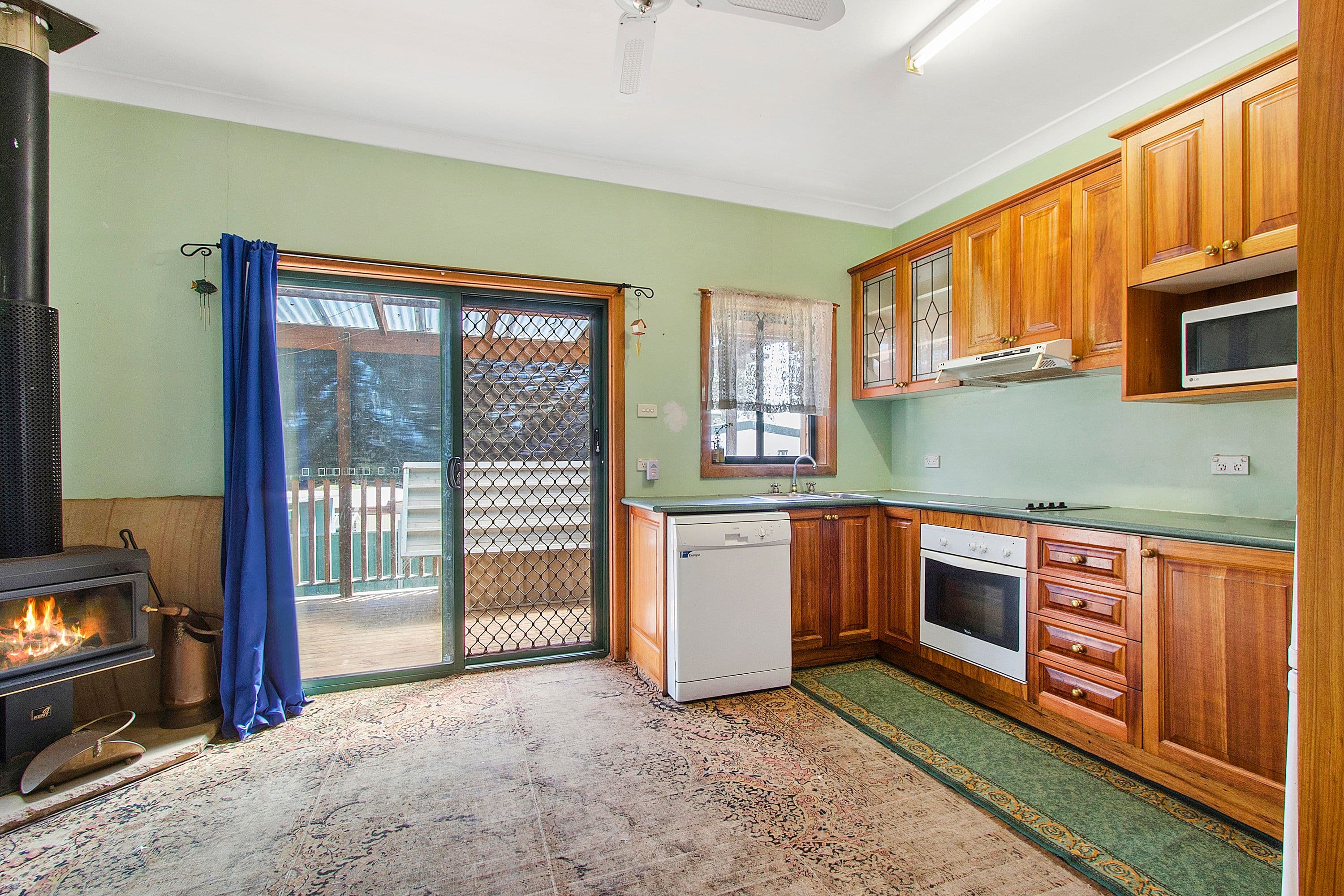 182 Spinks Road, Glossodia - Thumbnail 2