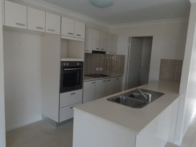 14 Kingsley Drive, Beaudesert QLD 4285, Beaudesert - Thumbnail 2