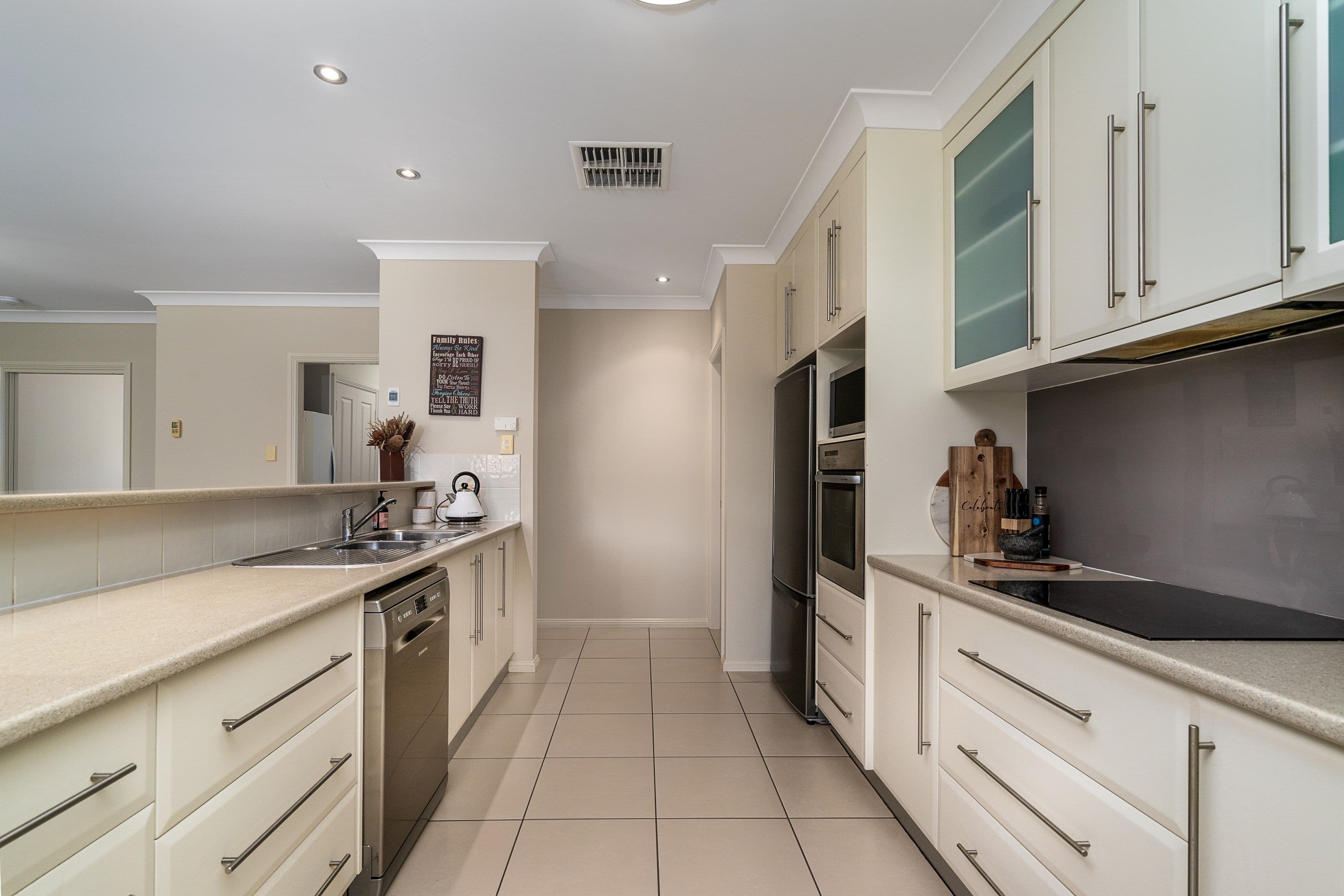 48 Torryburn Way, Dubbo NSW 2830, Dubbo - Thumbnail 3