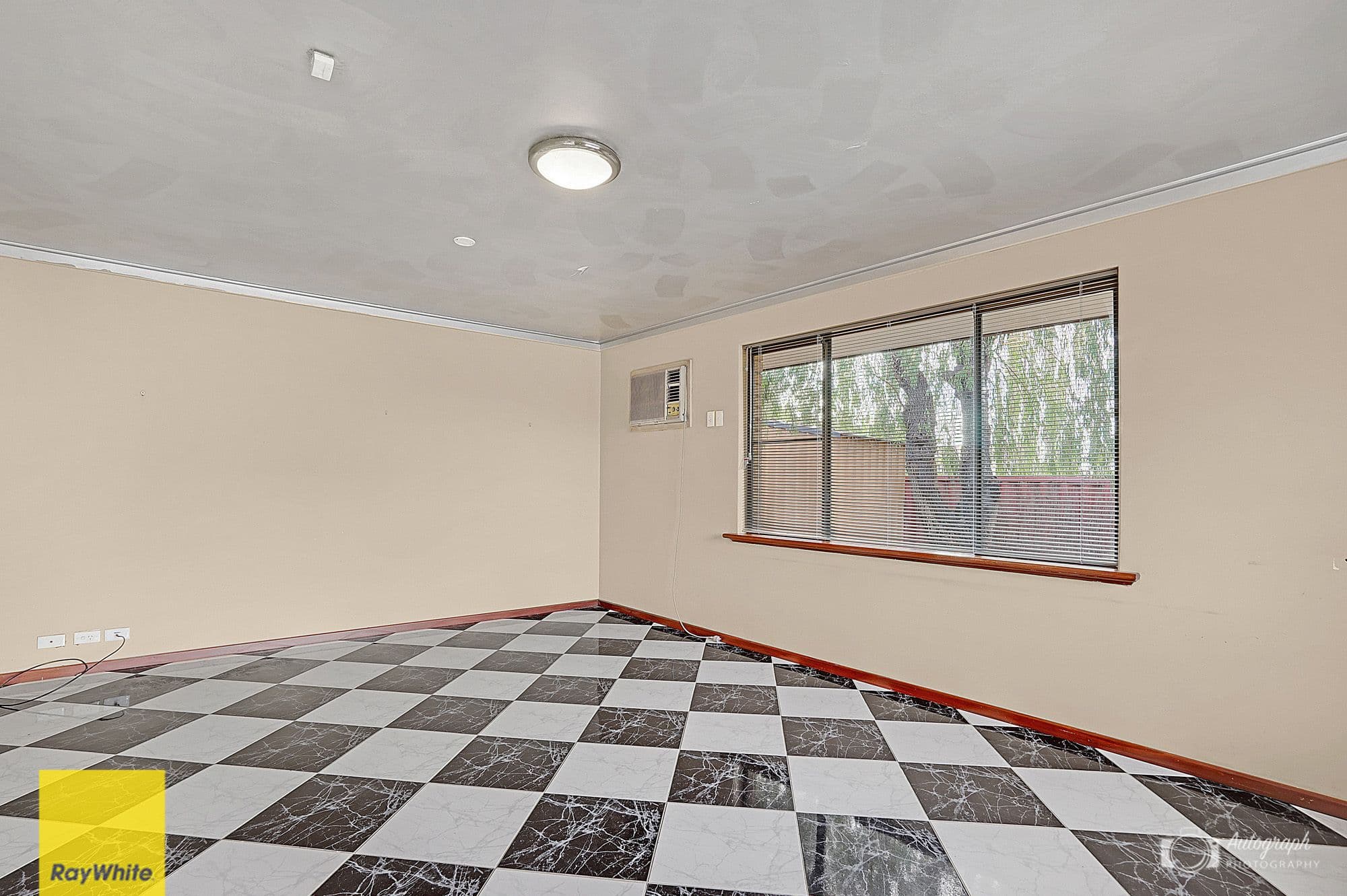 6 Tamarisk Court, Dianella WA 6059, Dianella - Thumbnail 7