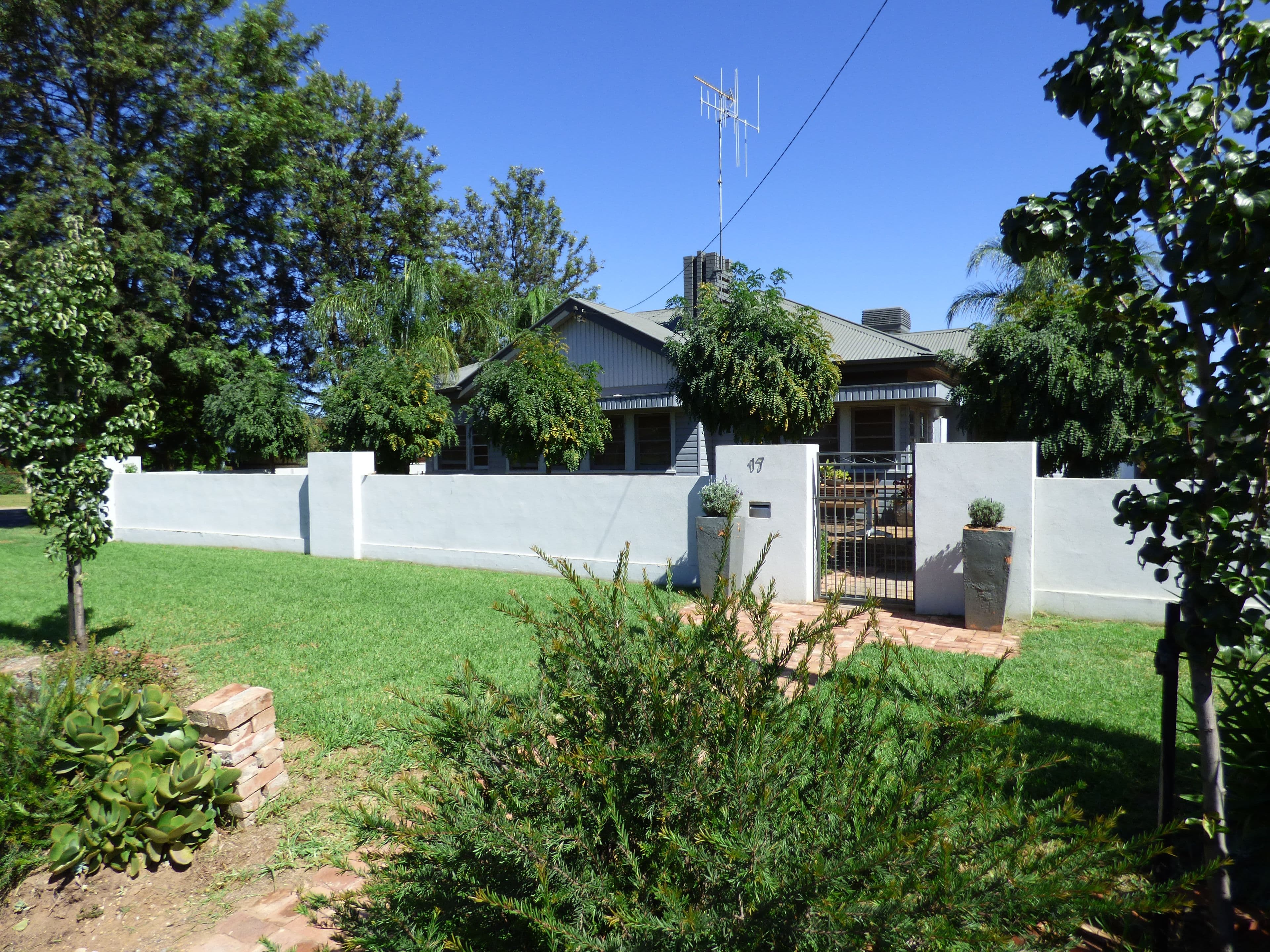 17 Wambat Street, Forbes NSW 2871, Forbes - Thumbnail 2