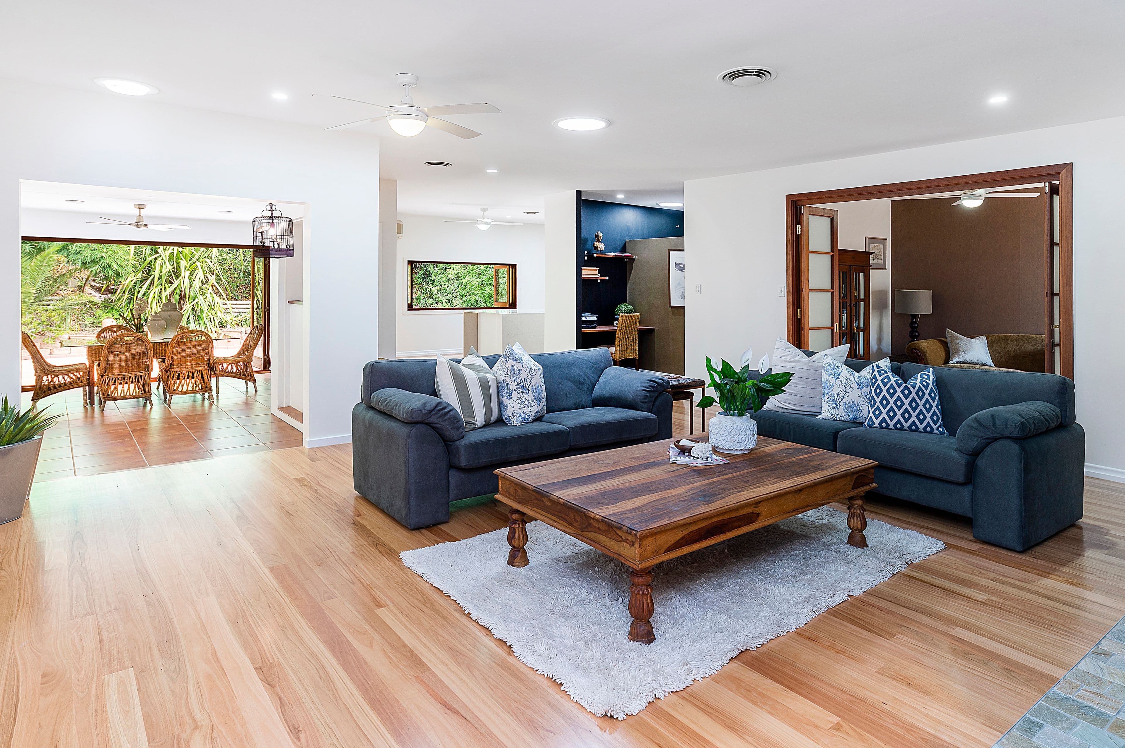 3297 Palladian Drive, Hope Island QLD 4212, Hope Island - Thumbnail 2