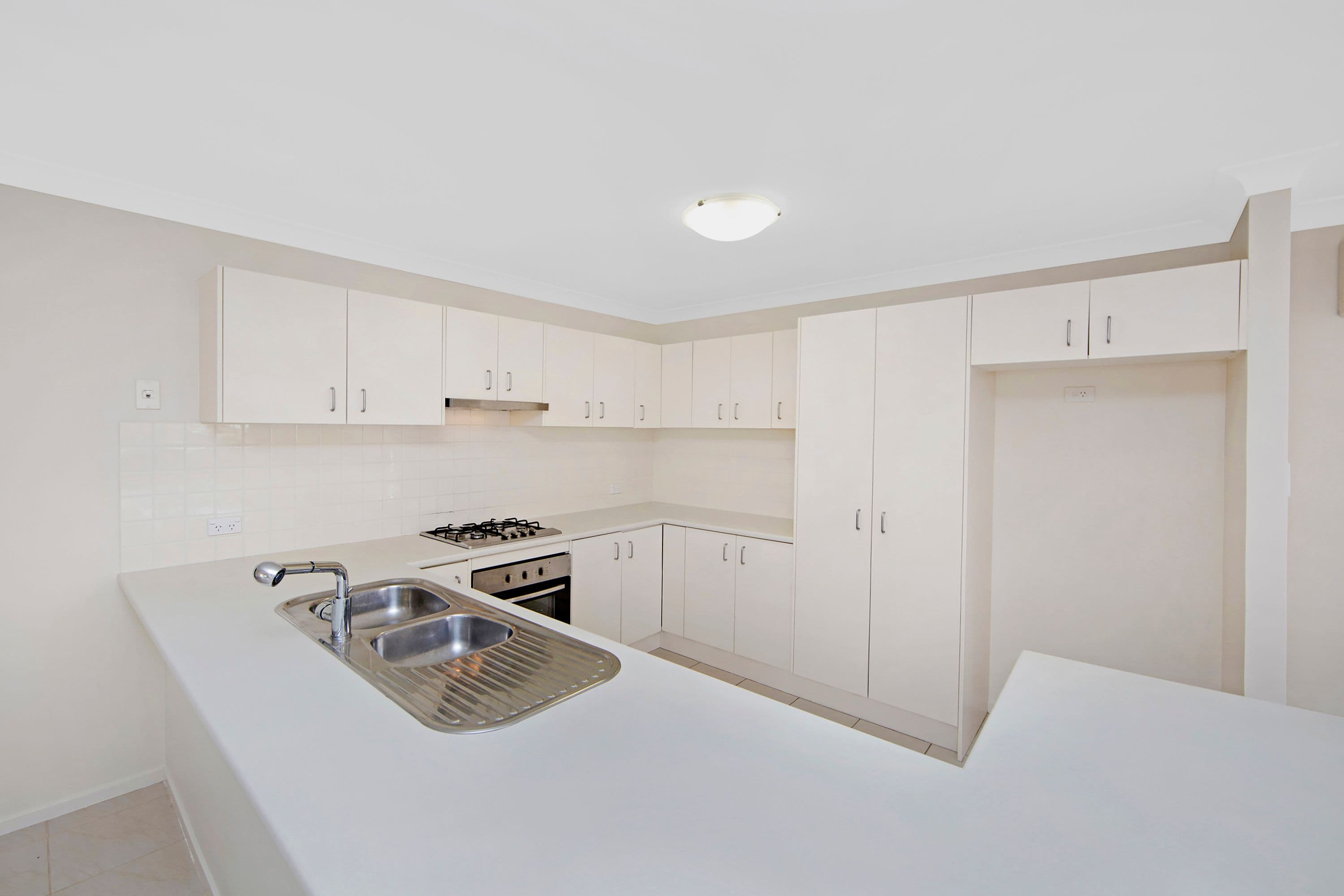 19 Peony Place, Hamlyn Terrace - Thumbnail 2